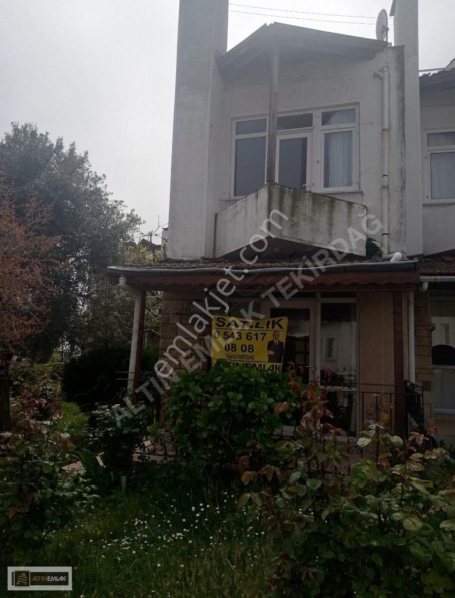 Tekirdağ Barbaros ,cam Kent Sitesi Satılık Bahçeli Yazlık