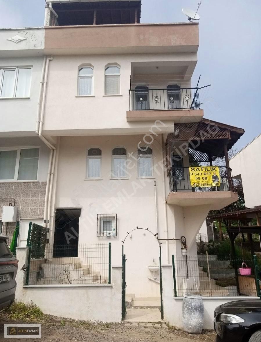 Tekirdağ Barbaros.saklıbahçe De Deniz Kenarı Süper Villa