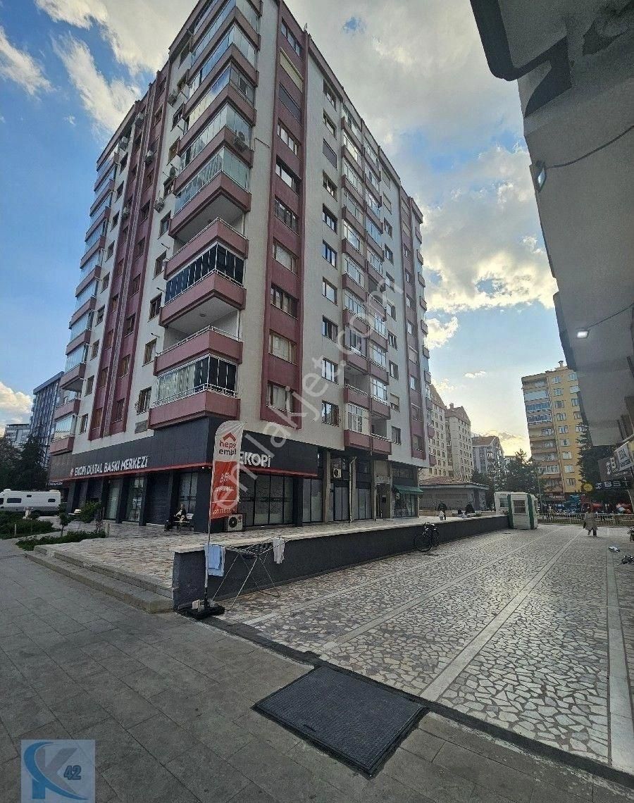 Eski Afra Gokdelen Karsisi Arakat Daire Fırsatı