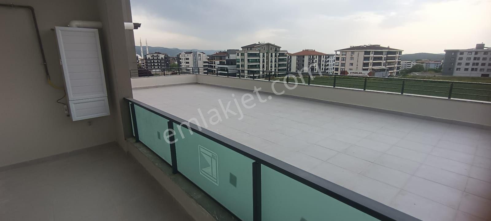 Ena Group Bursa Nilüfer Akçalar'da Göl Manzaralı Sıfır 2+1 Daireler - Görsel 12