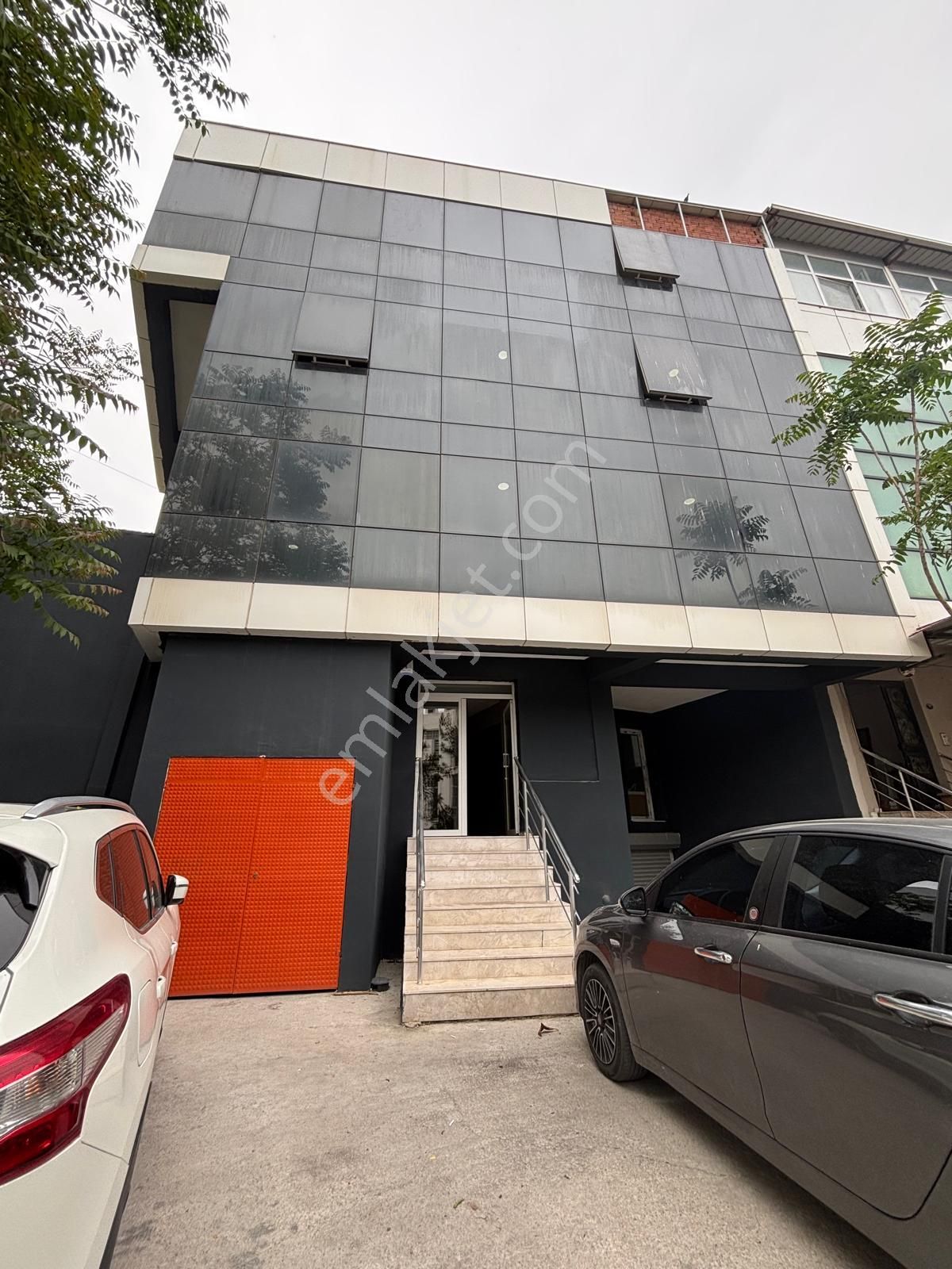 Mtk'da Bağımsız Kiralık 4 Katlı İşyeri