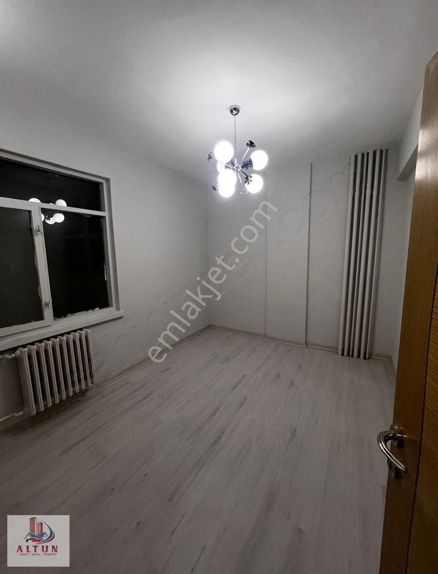 Kayseri Merkezde Olan 2+1 Daire Veya Ofis Olarak Kulanılabılır