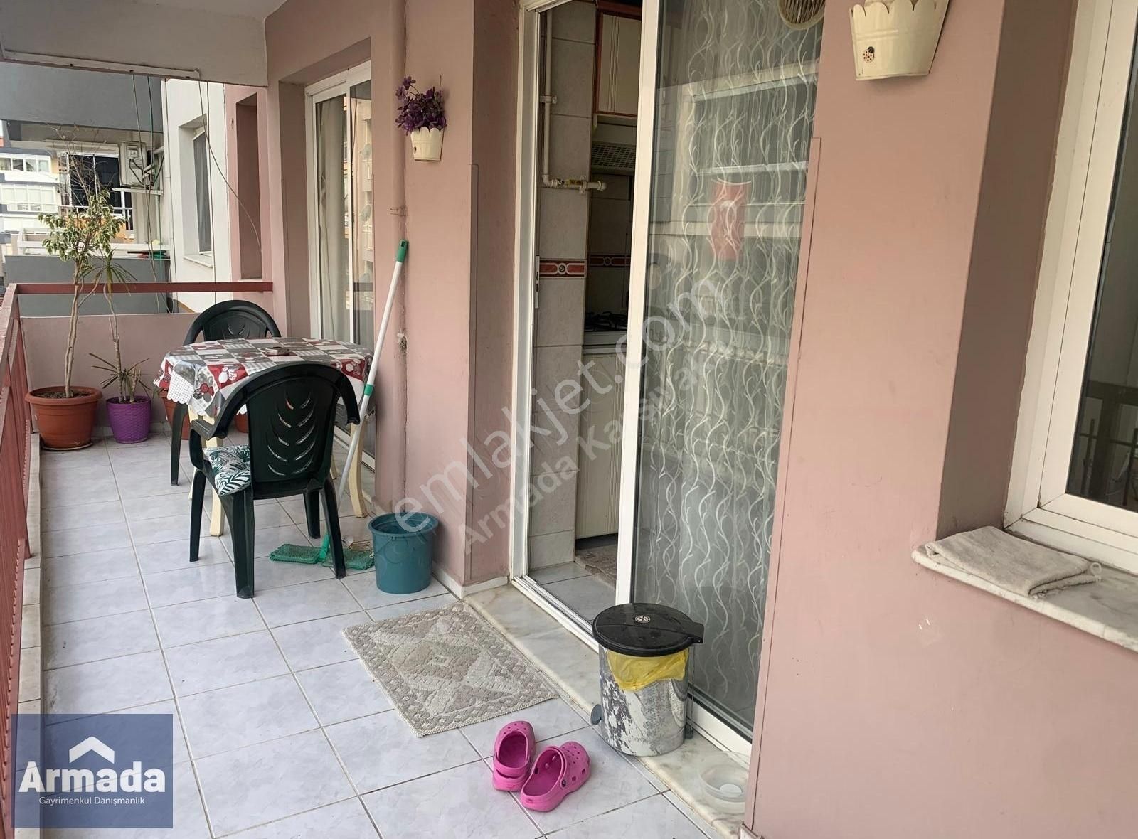 Karşıyaka Yalı Mah Sanat Merkezi Sokağında Satılık 3+1 Daire - Görsel 8