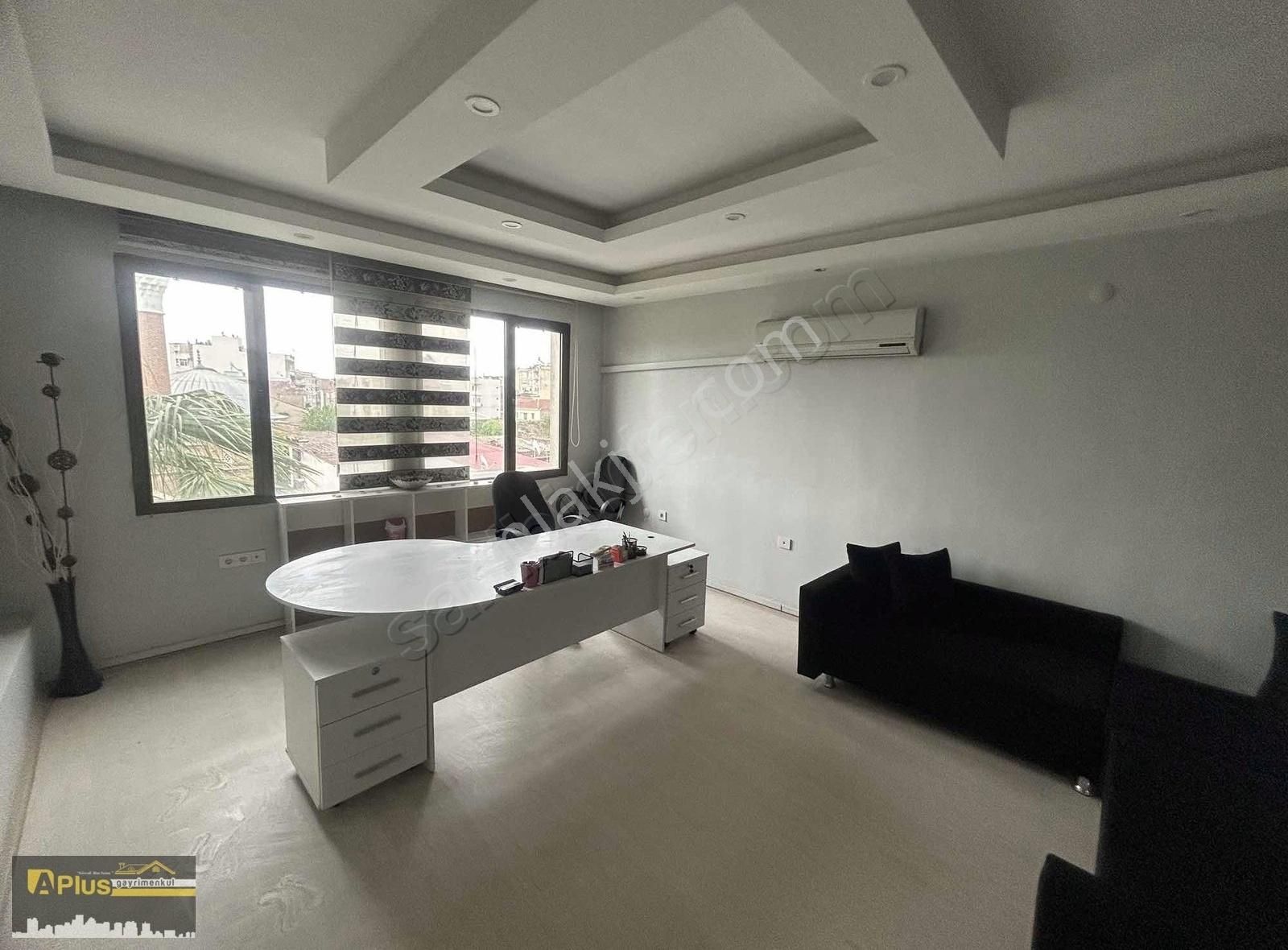 A Plus Gayrimenkulden Orta Park Yakını Eşyalı Kiralık Ofis
