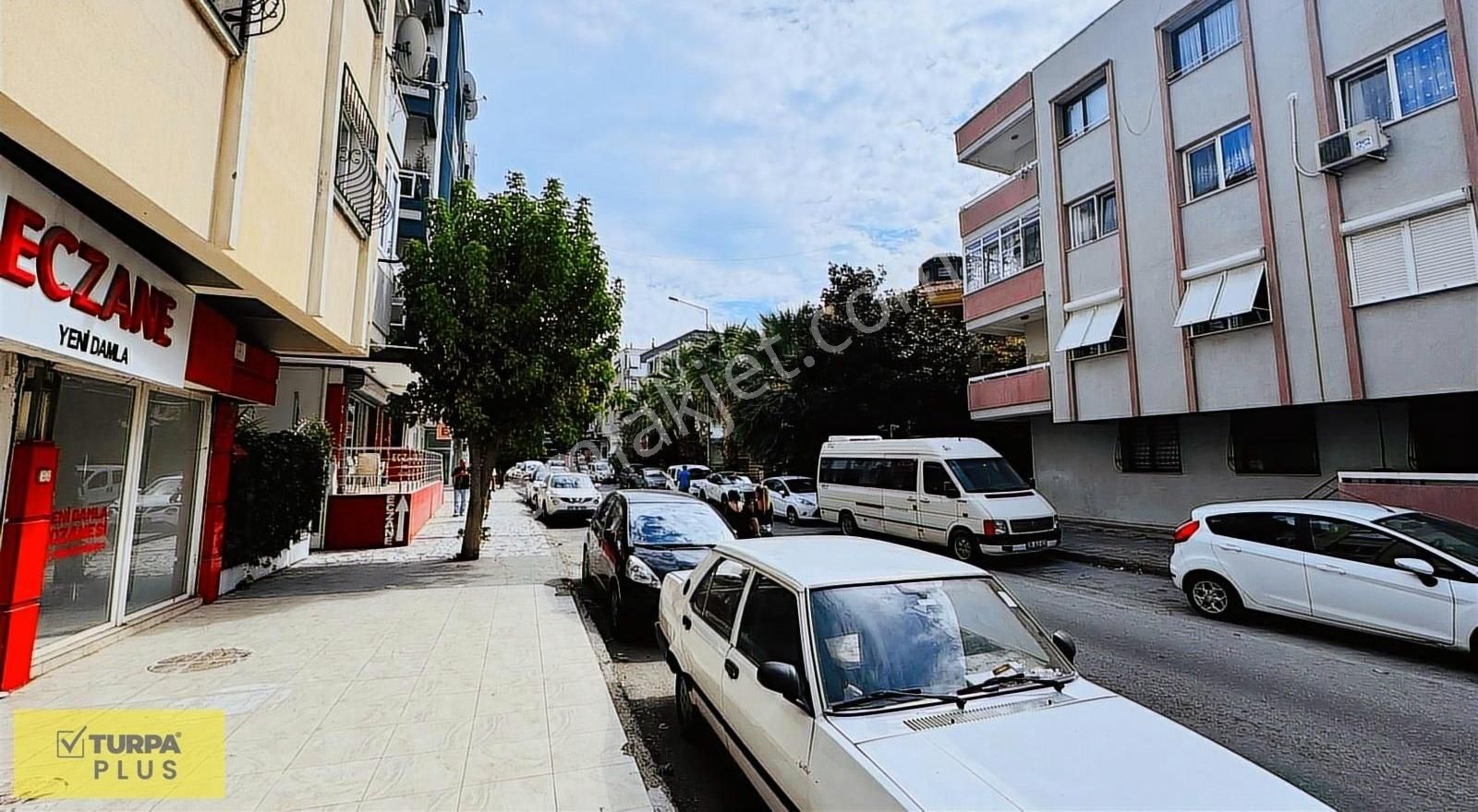 Buca Tıp Merkezi Yanında Merkezi Konumda 60 M² Kiralık Dükkan - Görsel 18