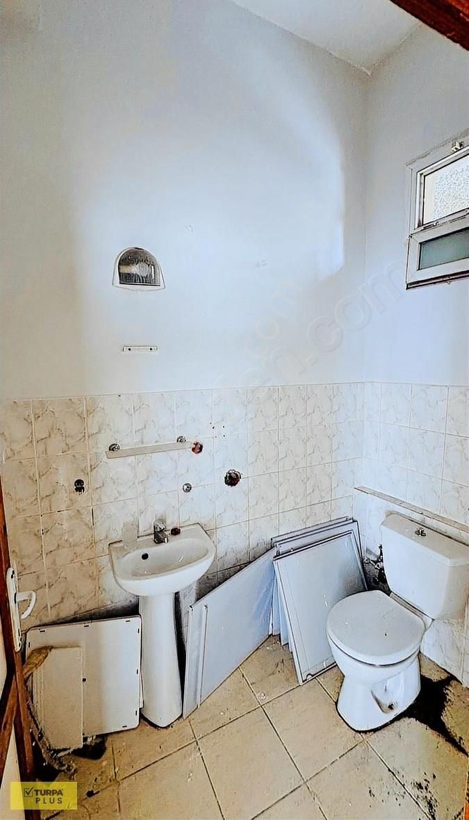 Buca Tıp Merkezi Yanında Merkezi Konumda 60 M² Kiralık Dükkan - Görsel 11