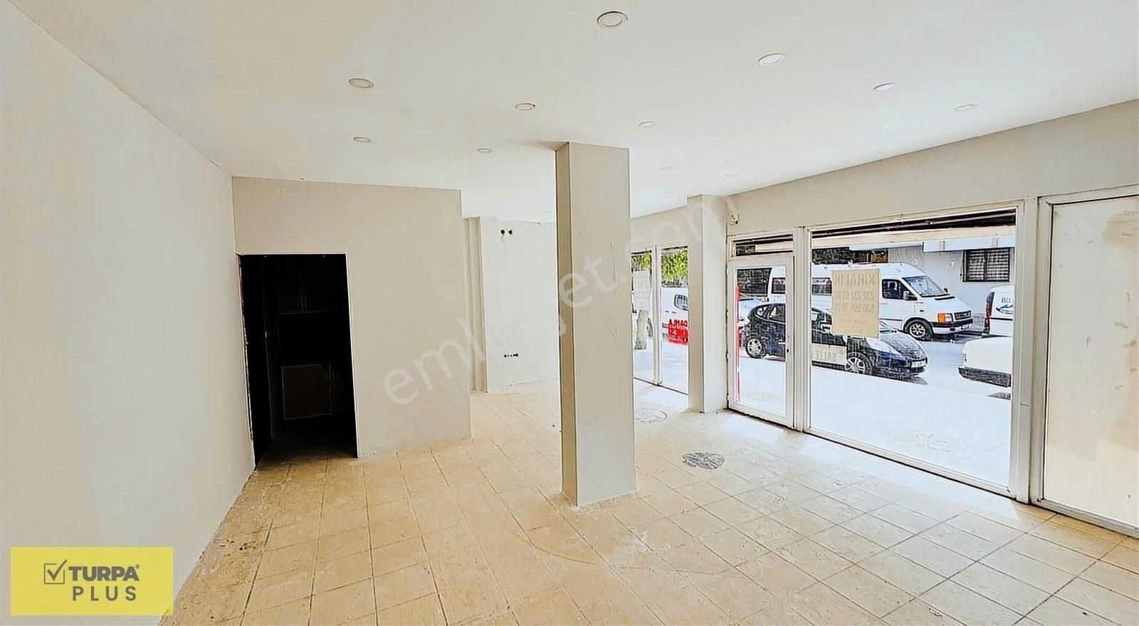 Buca Tıp Merkezi Yanında Merkezi Konumda 60 M² Kiralık Dükkan - Görsel 5