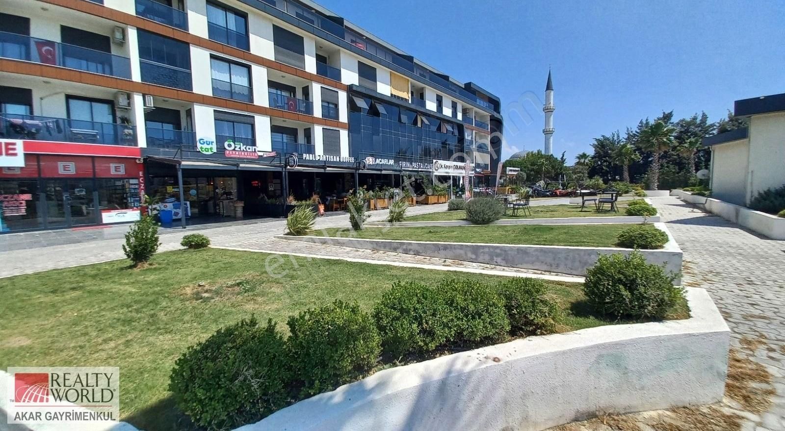 Rw Akar 'dan Havuzlu Site İçi 1+1 Kiralık