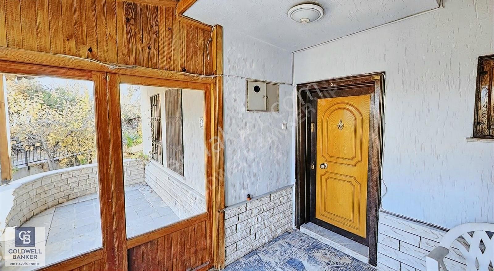 Ankara'nın Gözde Semti Çayyolu'nda Gözdeevlerde Bahçeli Villa