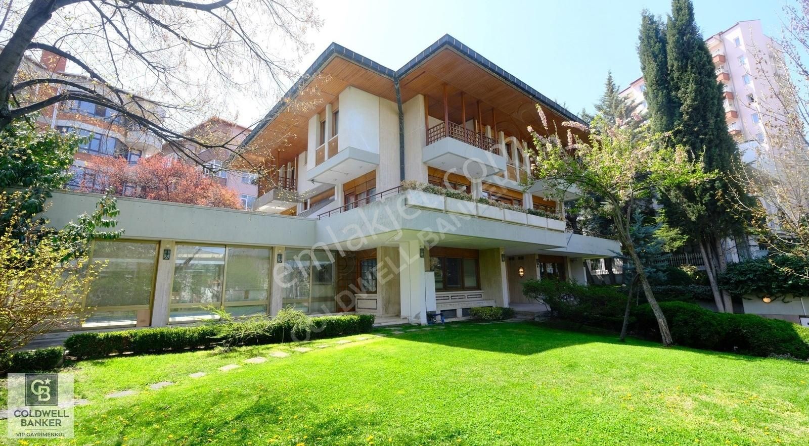 Çankayada 1.500m2 Bahçeli Elçiliklere Uygun 1.100m2 Eşsiz Villa