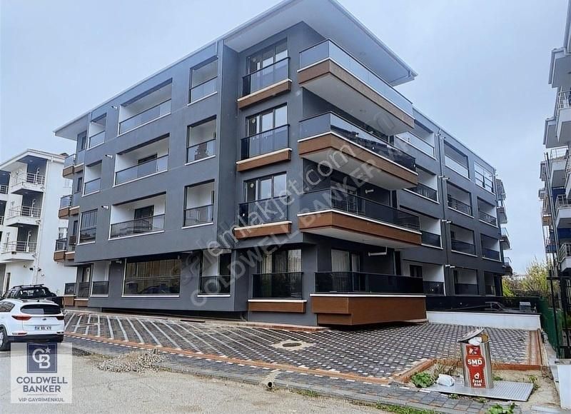 Gölbaşı Osmangazi Mah Mogan Gölü Yanı 1+1 Sıfır Daire