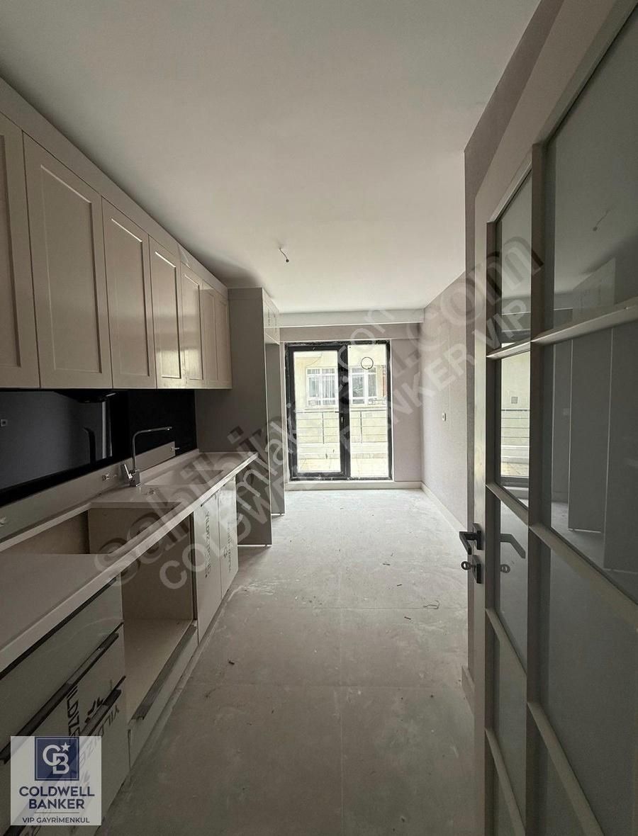Öveçler Lizbon Caddesine Komşu Sıfır 2+1 Satılık Lüx Daire