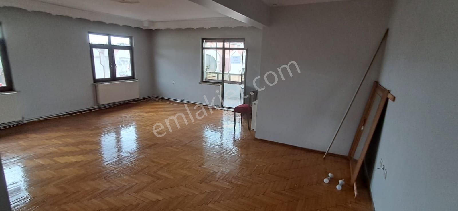 Ekşioğlu 'dan Tekirdağ Süleymanpaşa Çınarlı Mahallesinde Kiralık Daire 2+1
