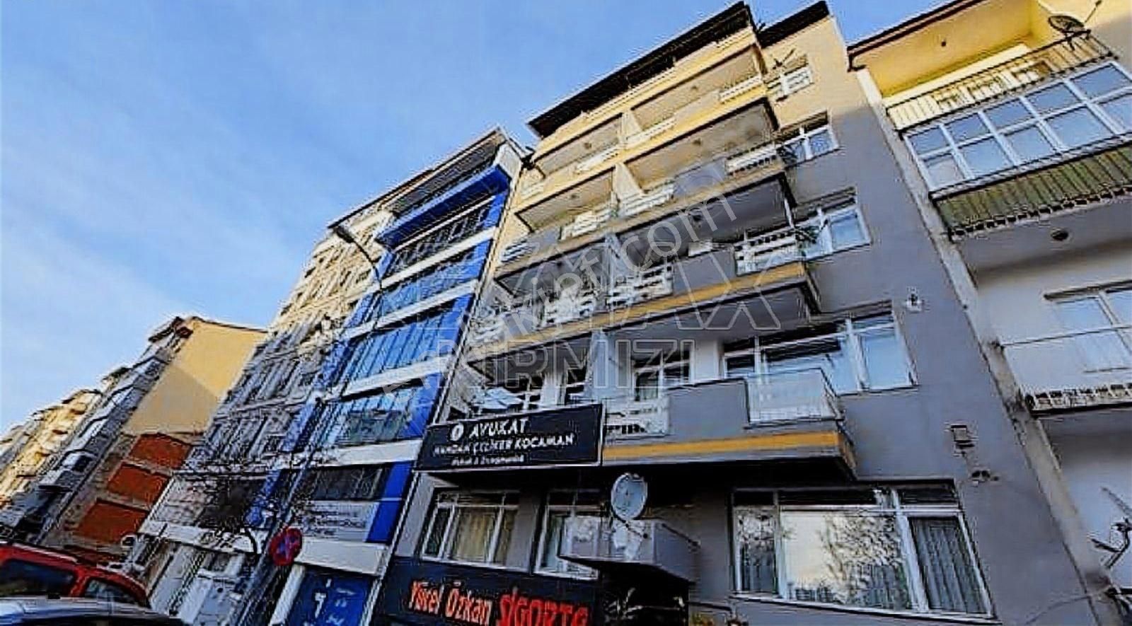 Re/max Kırmızı'dan Erzurum Cumhuriyet Cad.'de Kiralık Daire/ofis