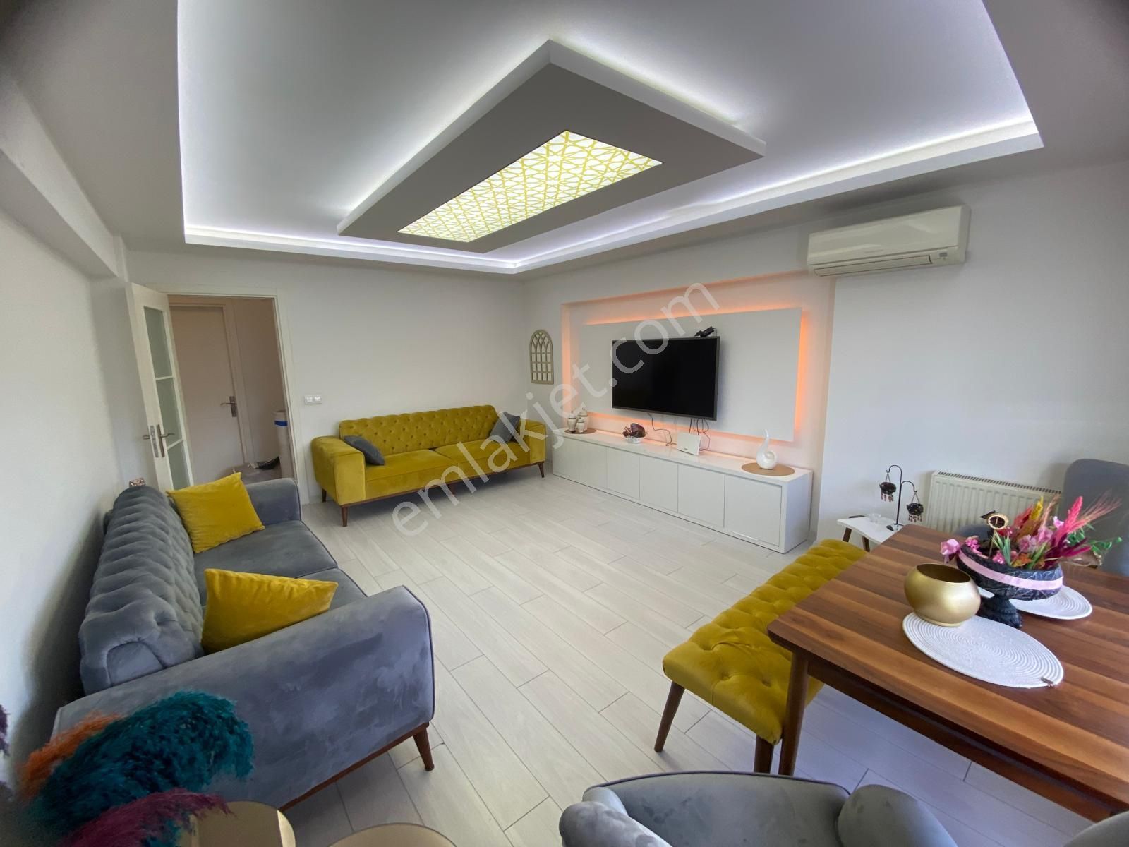 Mevlana Mah. Palmiye Sitesinde Satılık 3+1 Daire