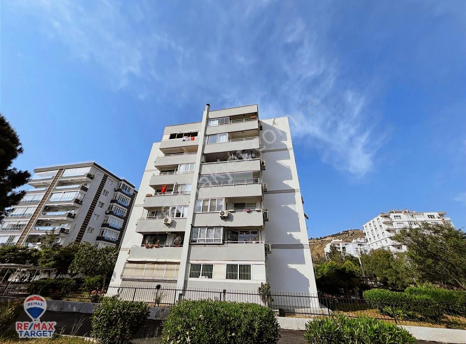 Bayraklı Postacılar Mh. Çift Cephe 128m² Satılık 3+1 Daire