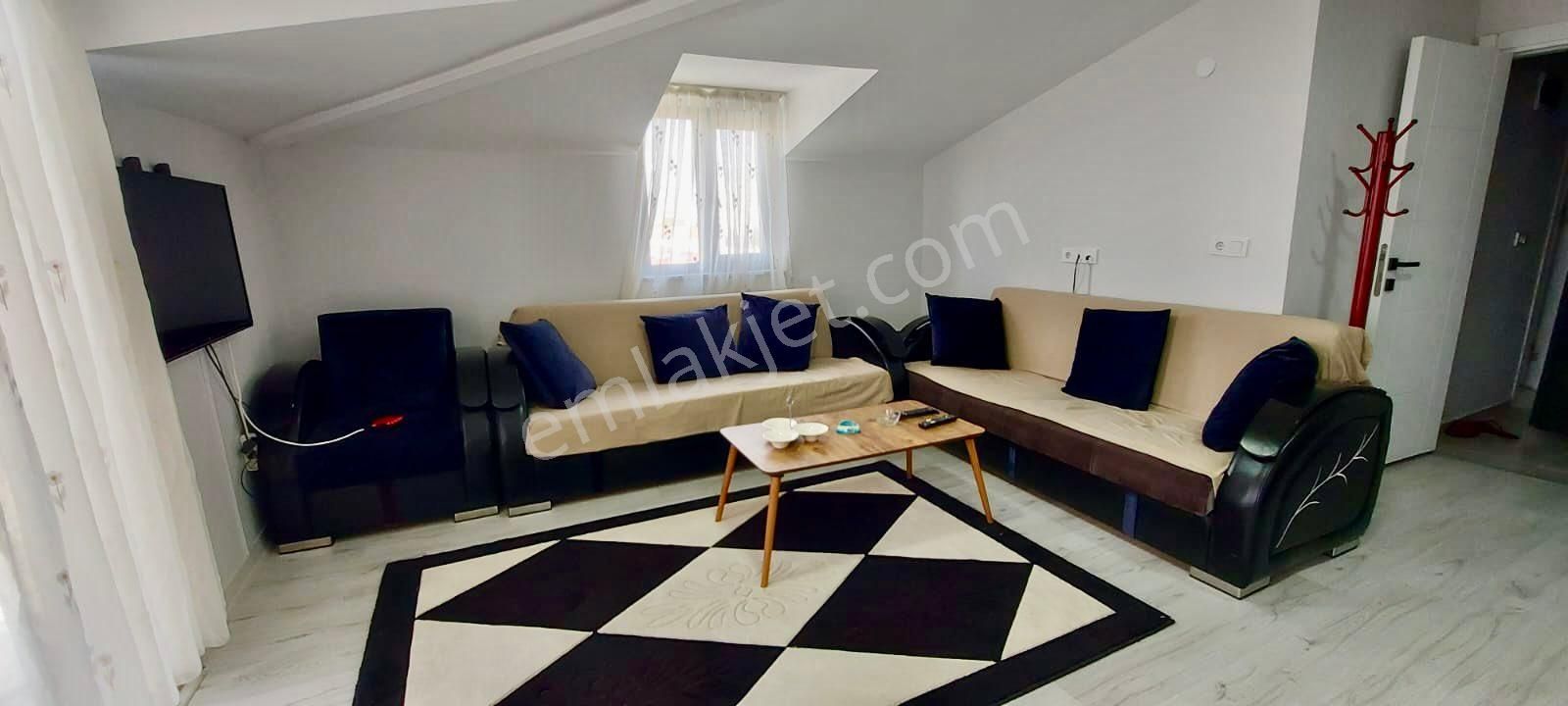 Belediye’nin Yanında 2+1 Full Eşyalı Yeni Binada Kiralık Teras Katı Daire