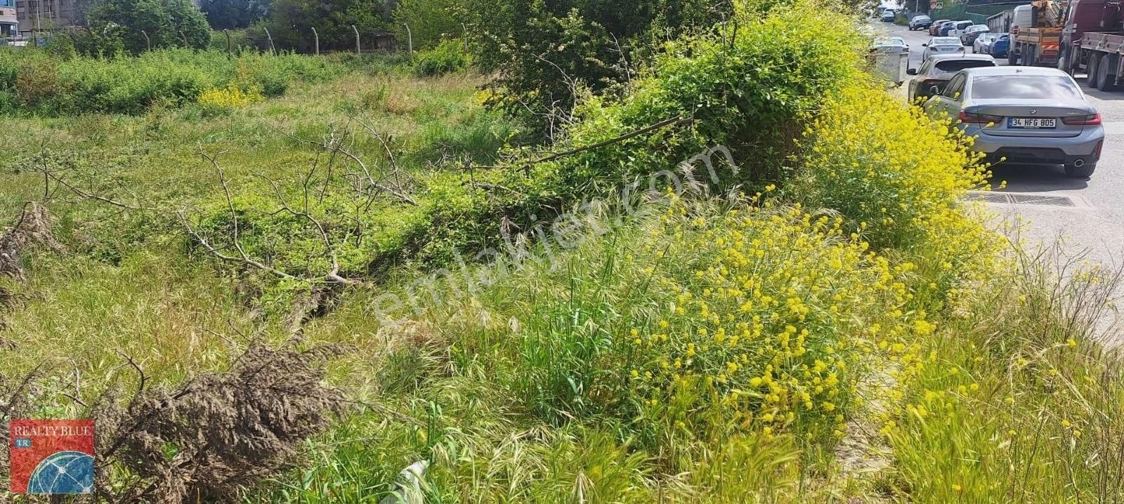 Ataşehir Ferhatpaşada Ticari Alanda 510m2 Satılık Arsa