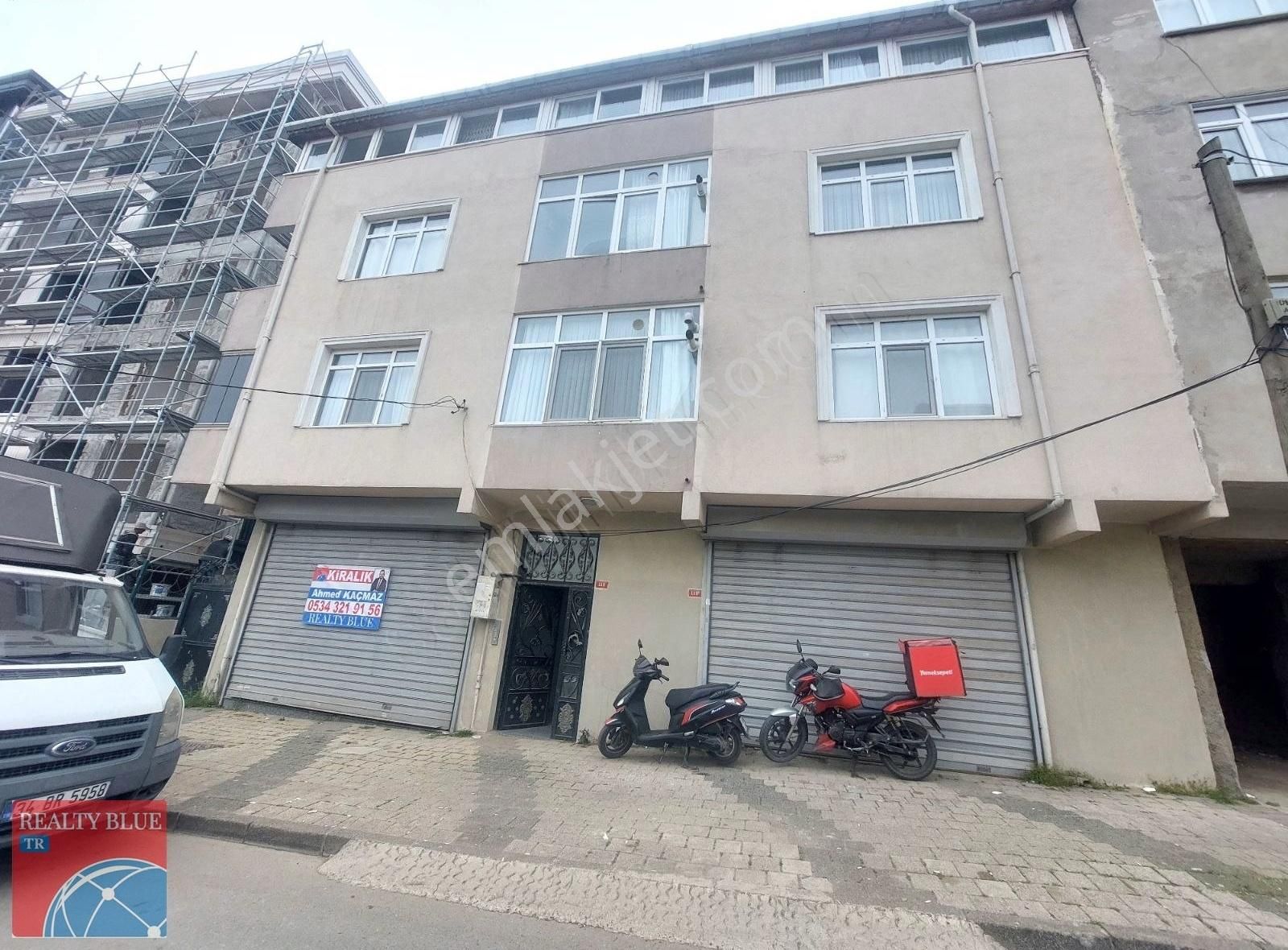 Sultanbeyli Merkez De Kiralık 200 M2 Dükkan Ahmed Kaçmaz