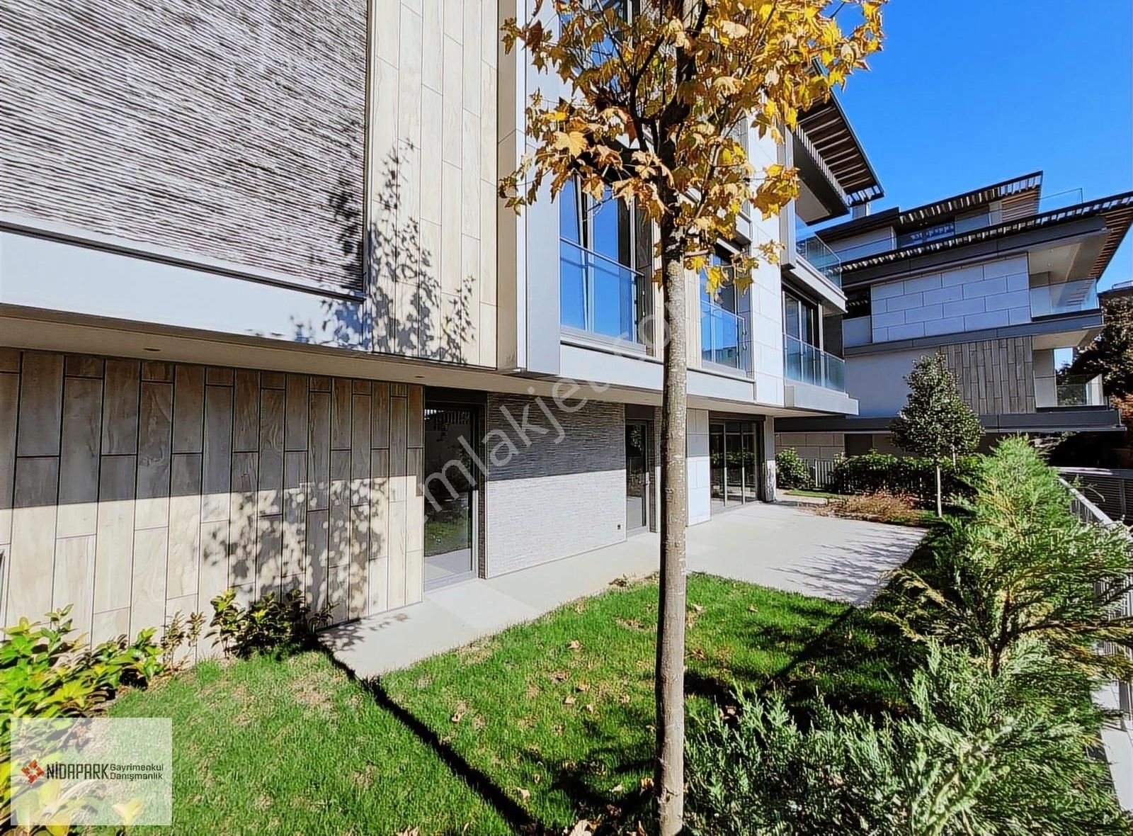 Yetkili Ofisten Nidapark İstinye'de Kiralık Bahçeli 3,5+1 Daire