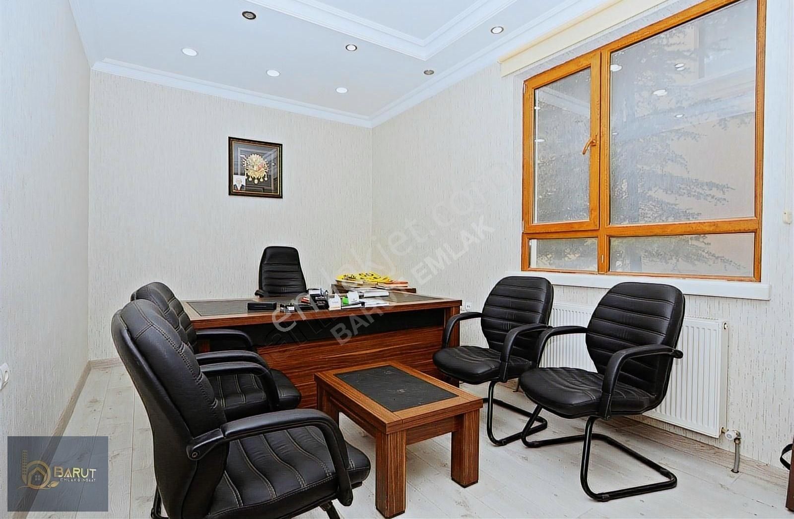 Barut Emlaktan Ayyıldız Bölgesinde Ferah Lüx Site Dairesi 8. Kat