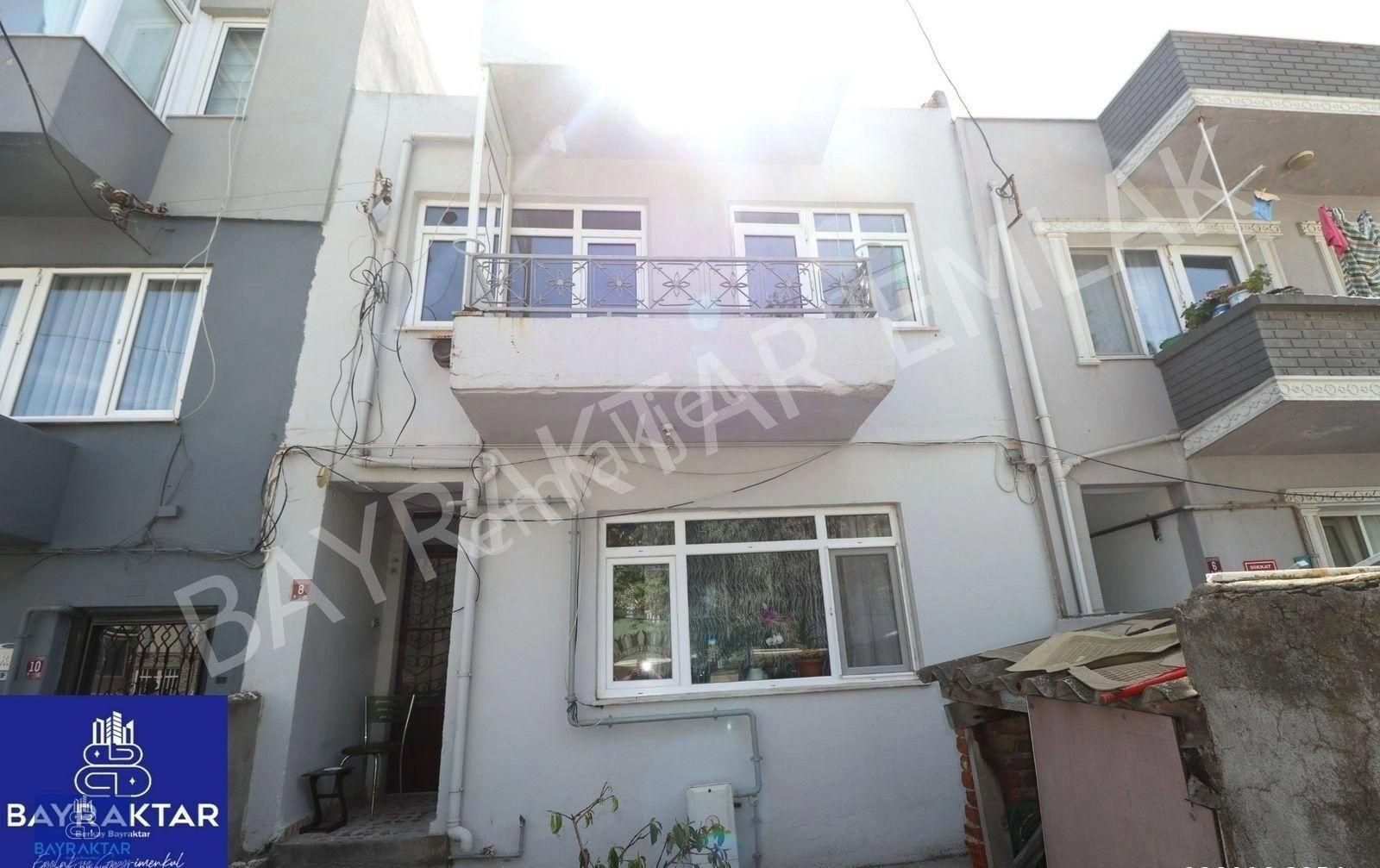 Bandırma 17 Eylül'de Müstakil Bina'da Kiralık 3+0 Bahçeli Daire Bayraktar Emlak'tan