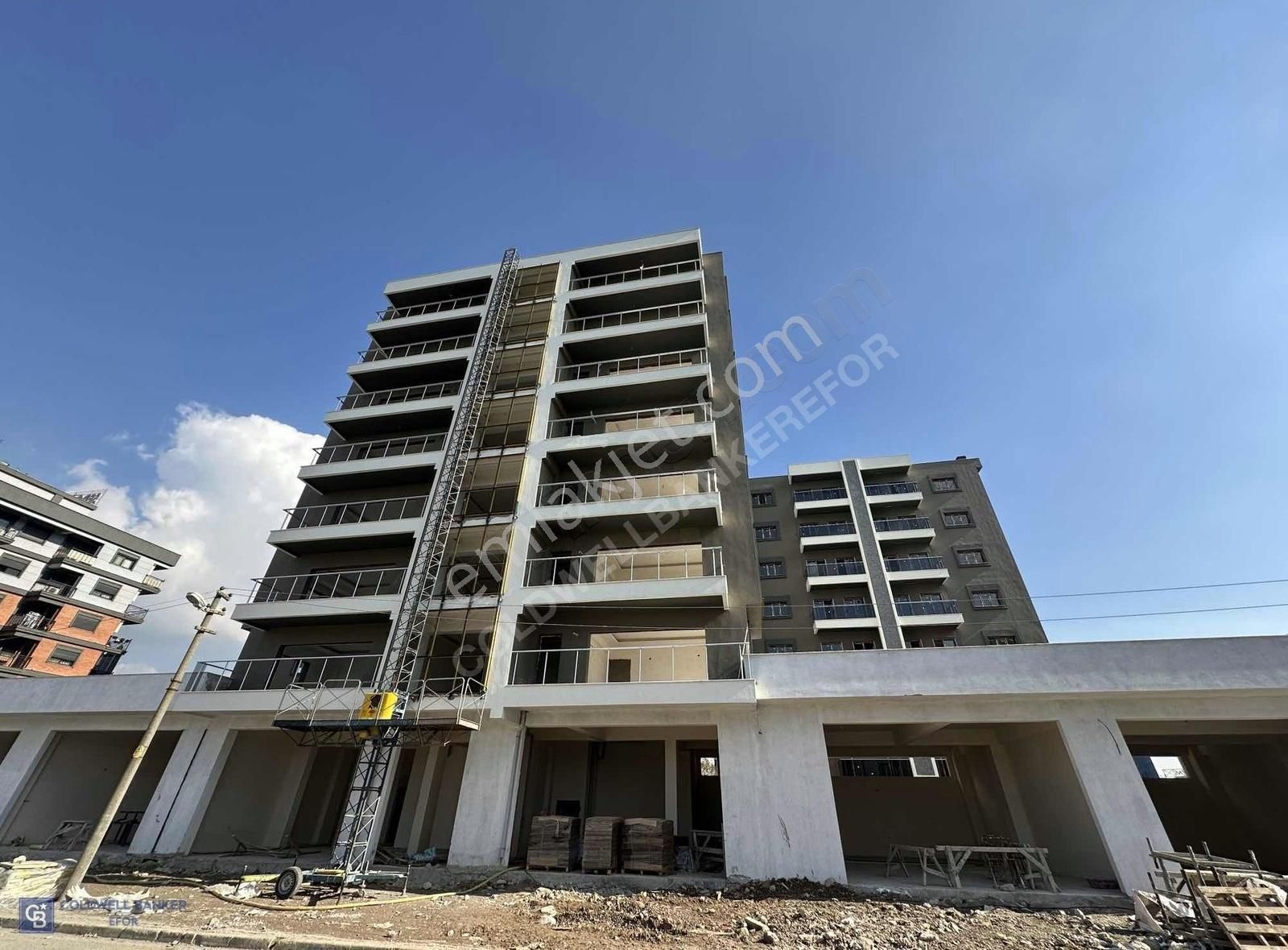 Best Ataşehir Sitesi'nde Satılık 2 + 1 Daire