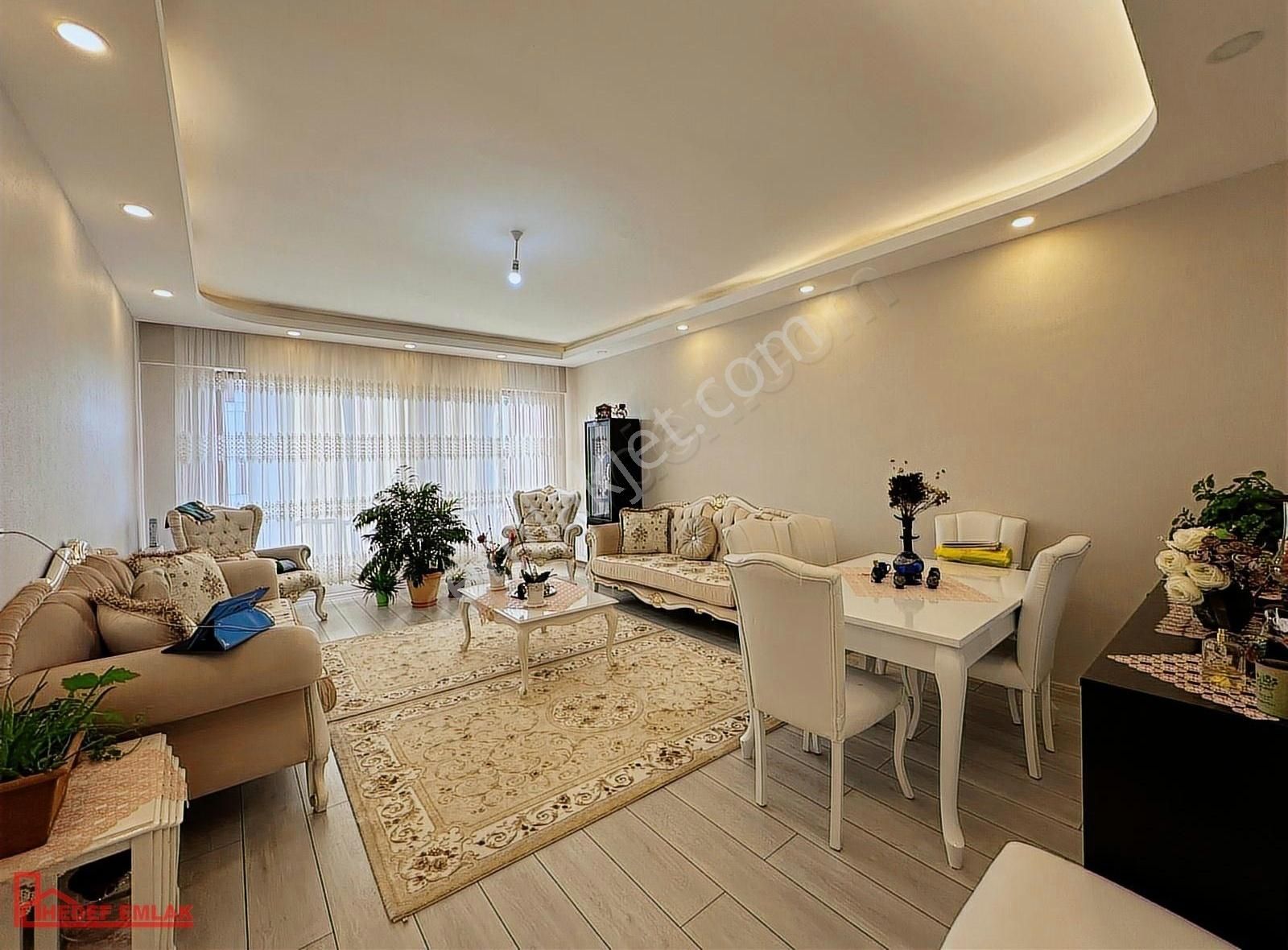 Hedef Emlak'tan Bağdat Caddesinde Satılık Ultra Lüx 4+1 Daire