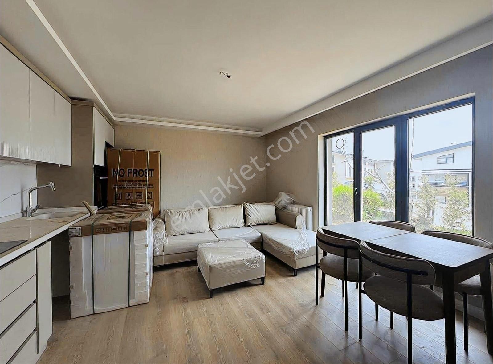 Taşpınarda Merkezi Konumda Bahçe Keyifli 1+1