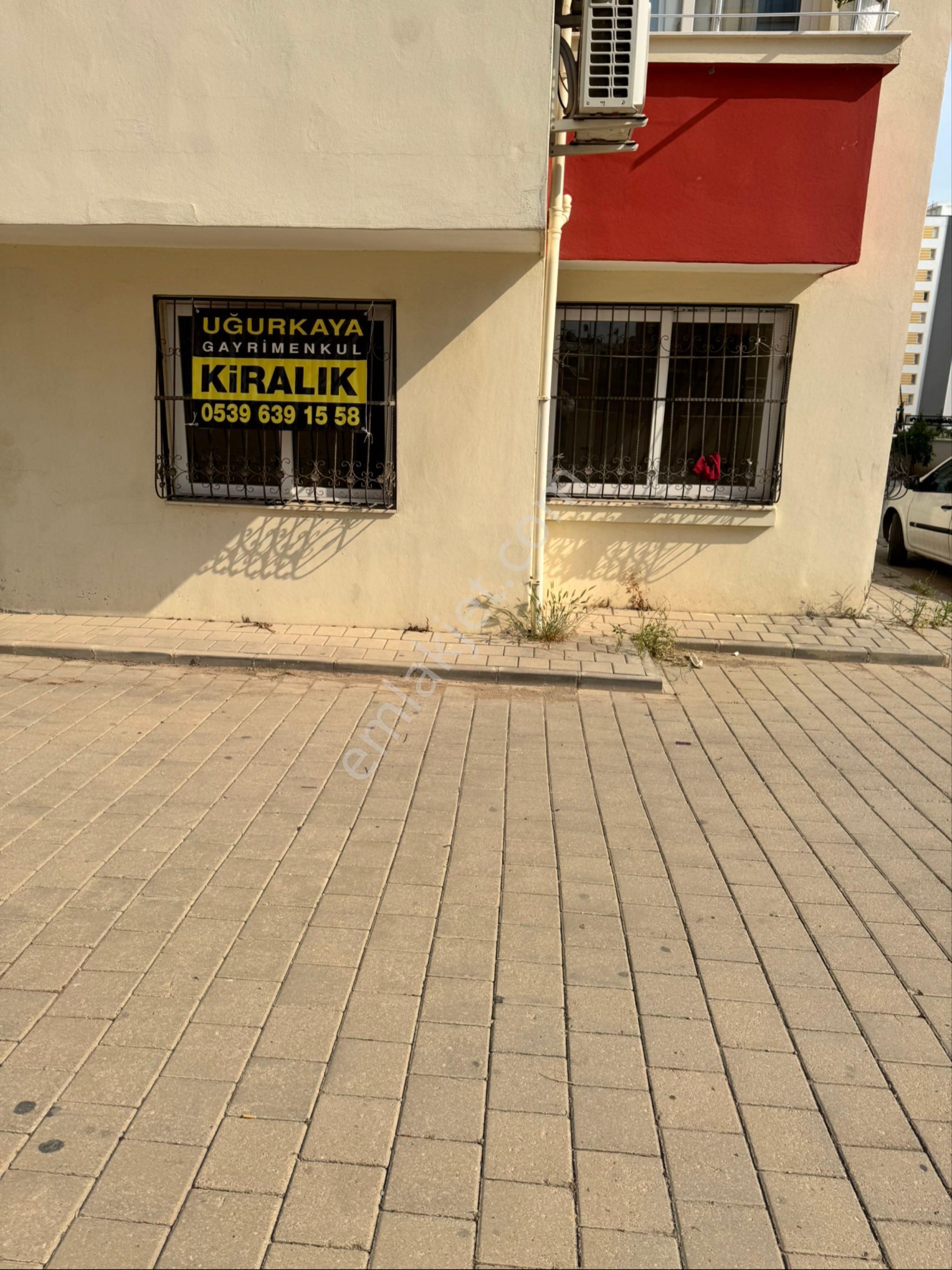 Uğur Kaya Gayrimenkul De Çalışan Belediyesinin Arkasında Kiralık Daire