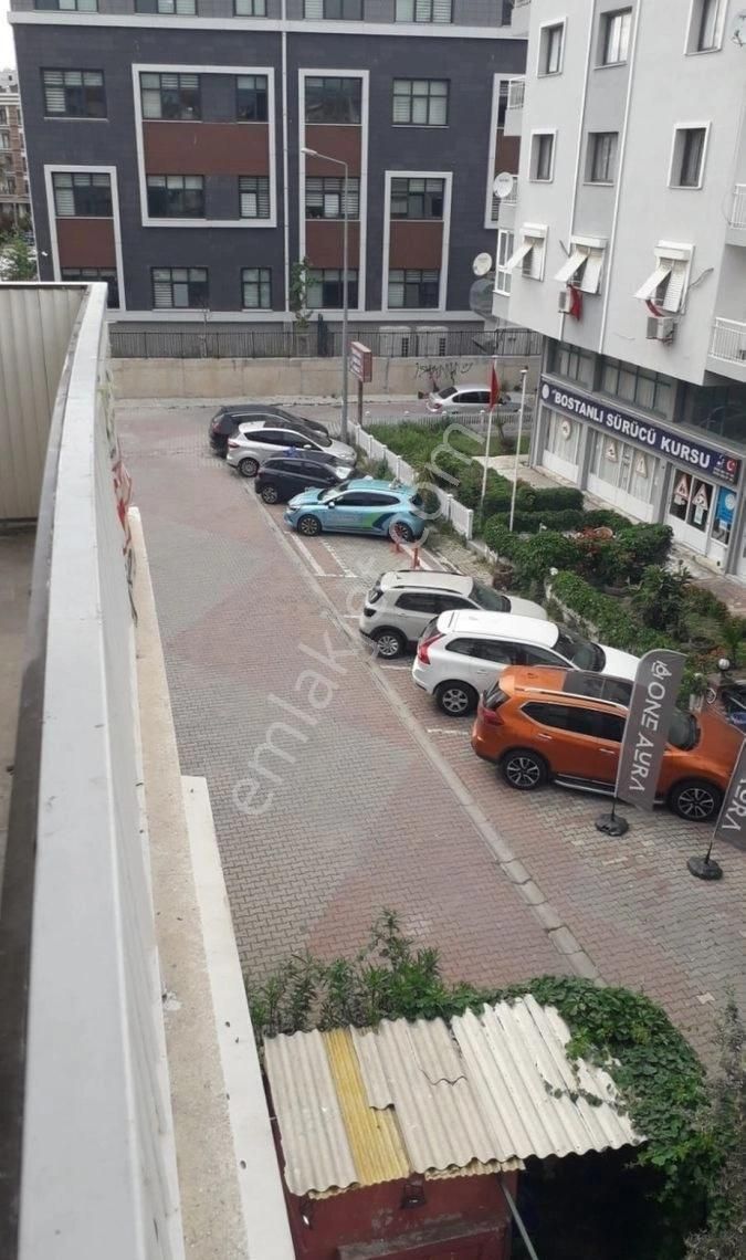 Karşıyaka Bostanlıda Kiralık Asansörlü 3+1 Daire - Görsel 10