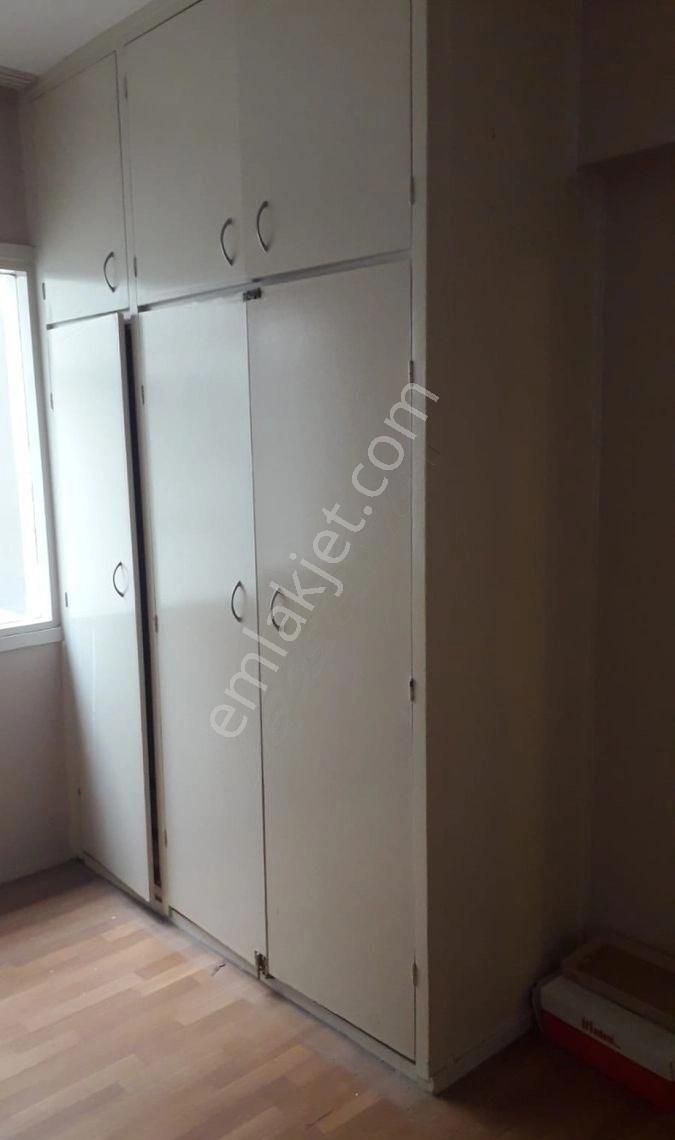Karşıyaka Bostanlıda Kiralık Asansörlü 3+1 Daire - Görsel 2