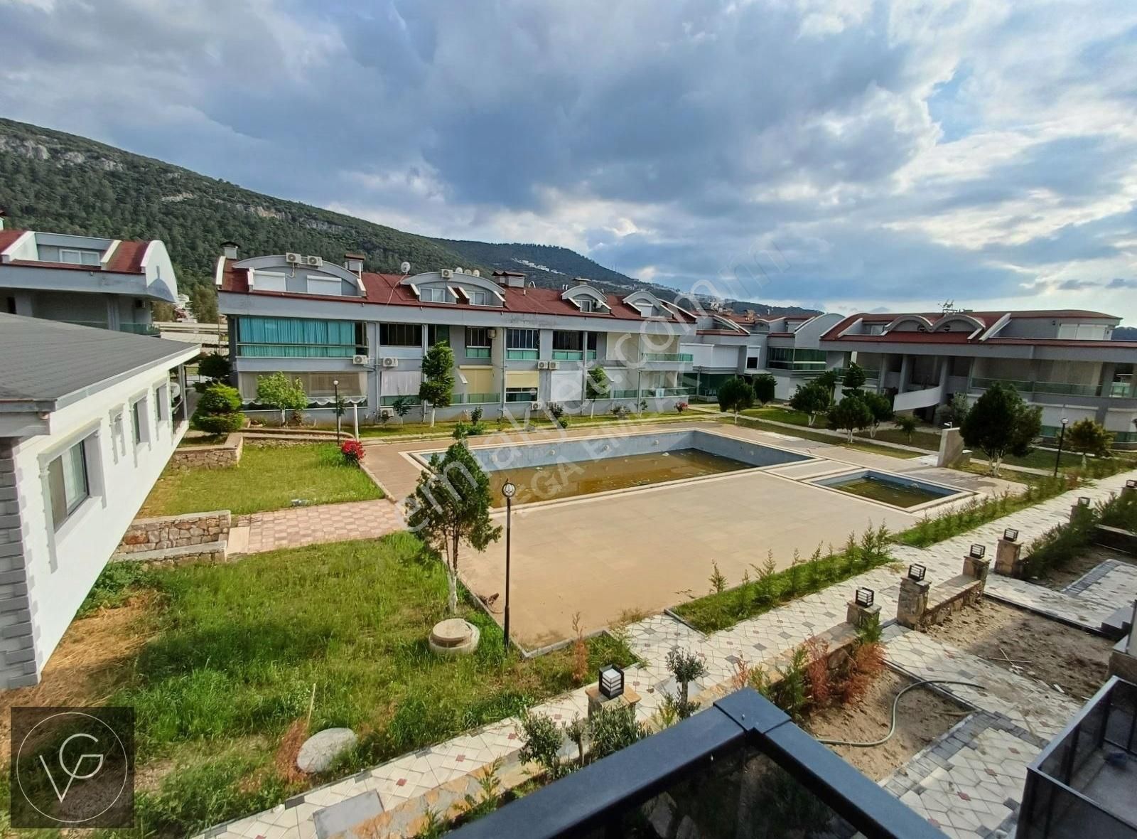 Didim Akbük Merkezde 4+1 Doğa Ve Deniz Manzaralı Villa - Görsel 32