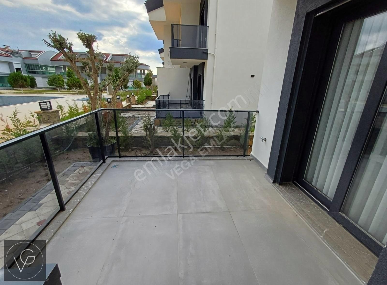 Didim Akbük Merkezde 4+1 Doğa Ve Deniz Manzaralı Villa - Görsel 24