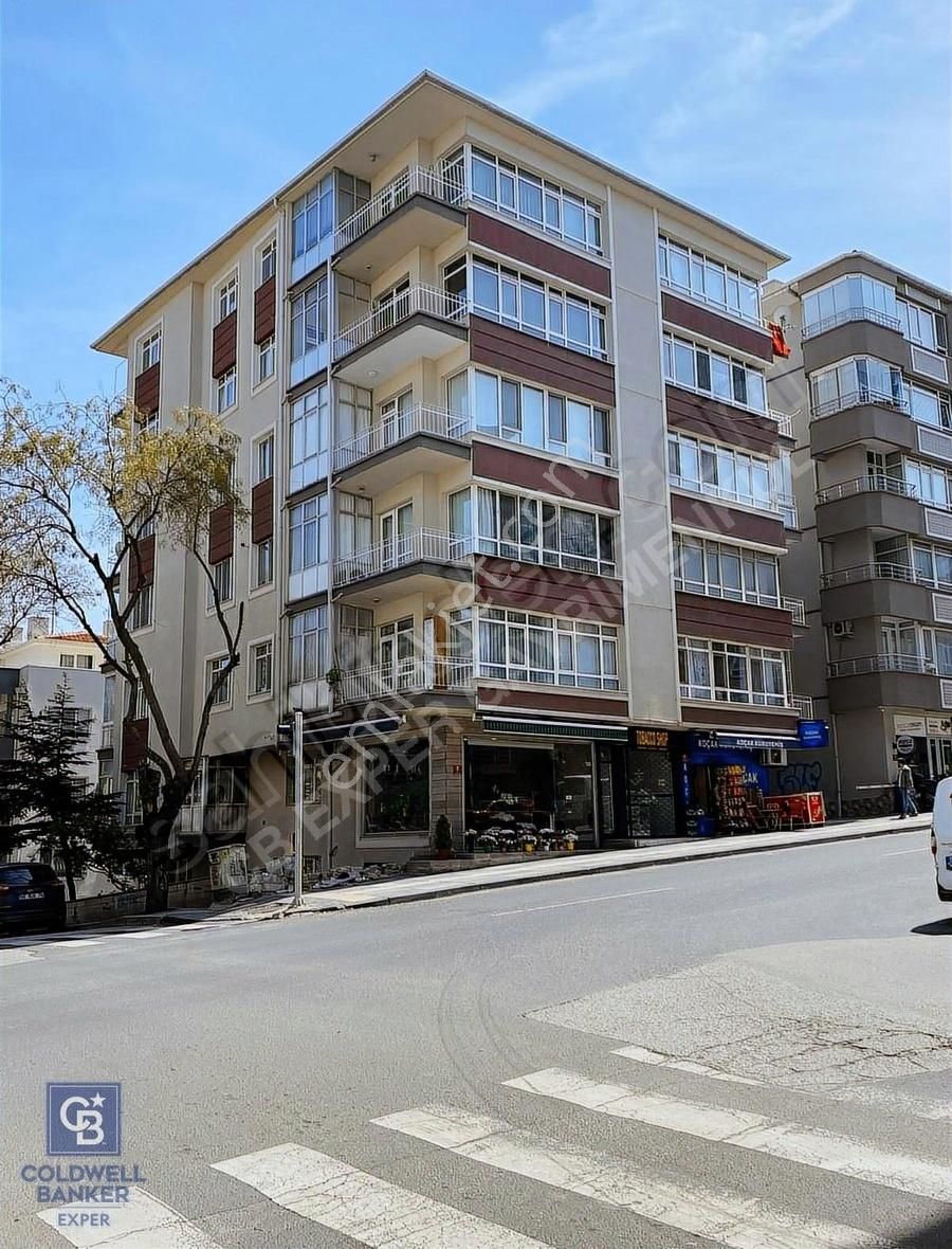 Tunalı Hilmi Caddesi İle Hacıyolu Caddesi Kesişiminde 3+1 Kiralı