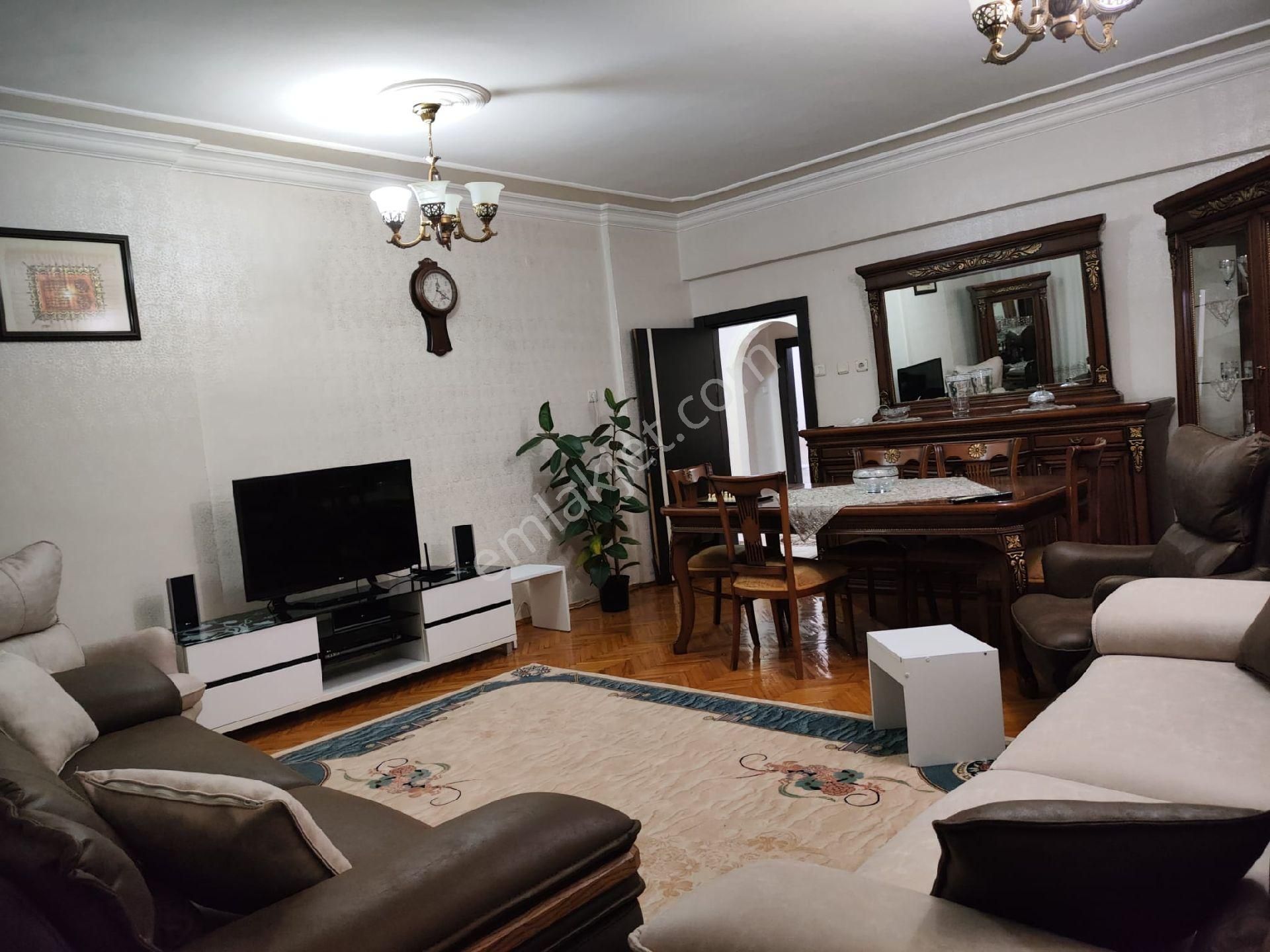 Yenişehir Millet Bahçesi Karşısı Temiz 3+1