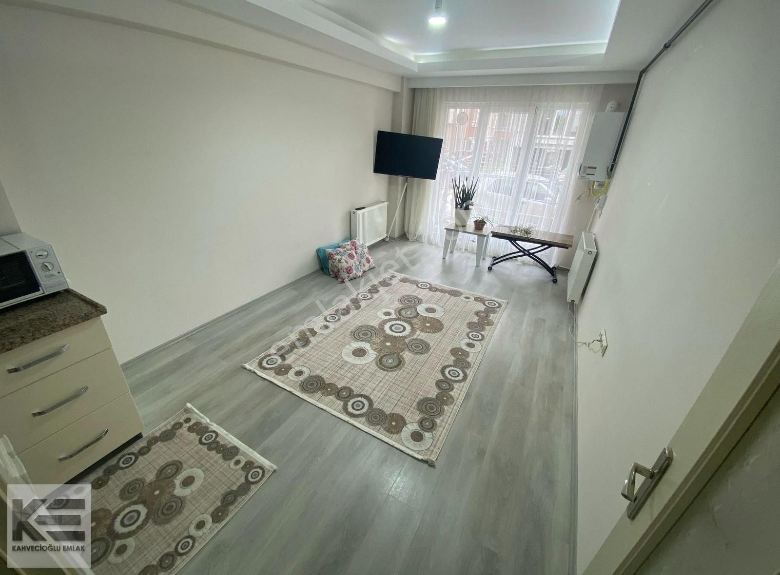 Kahvecioğlu Emlaktan Aynalı Çeşme Mevki Satılık 1+1 Fırsat Daire