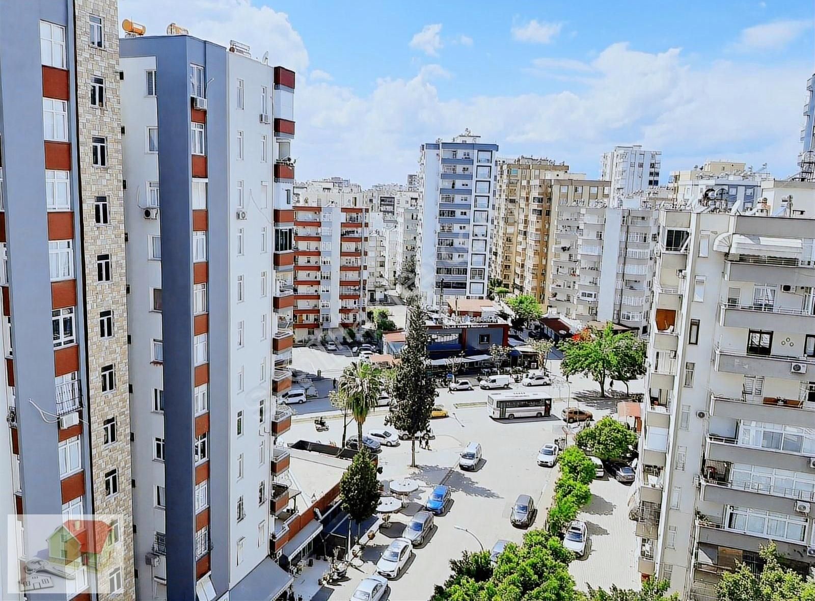 T.özal Ve K.evren Bulvarı Kesişim Noktasın'da Extralı Geniş 3+1