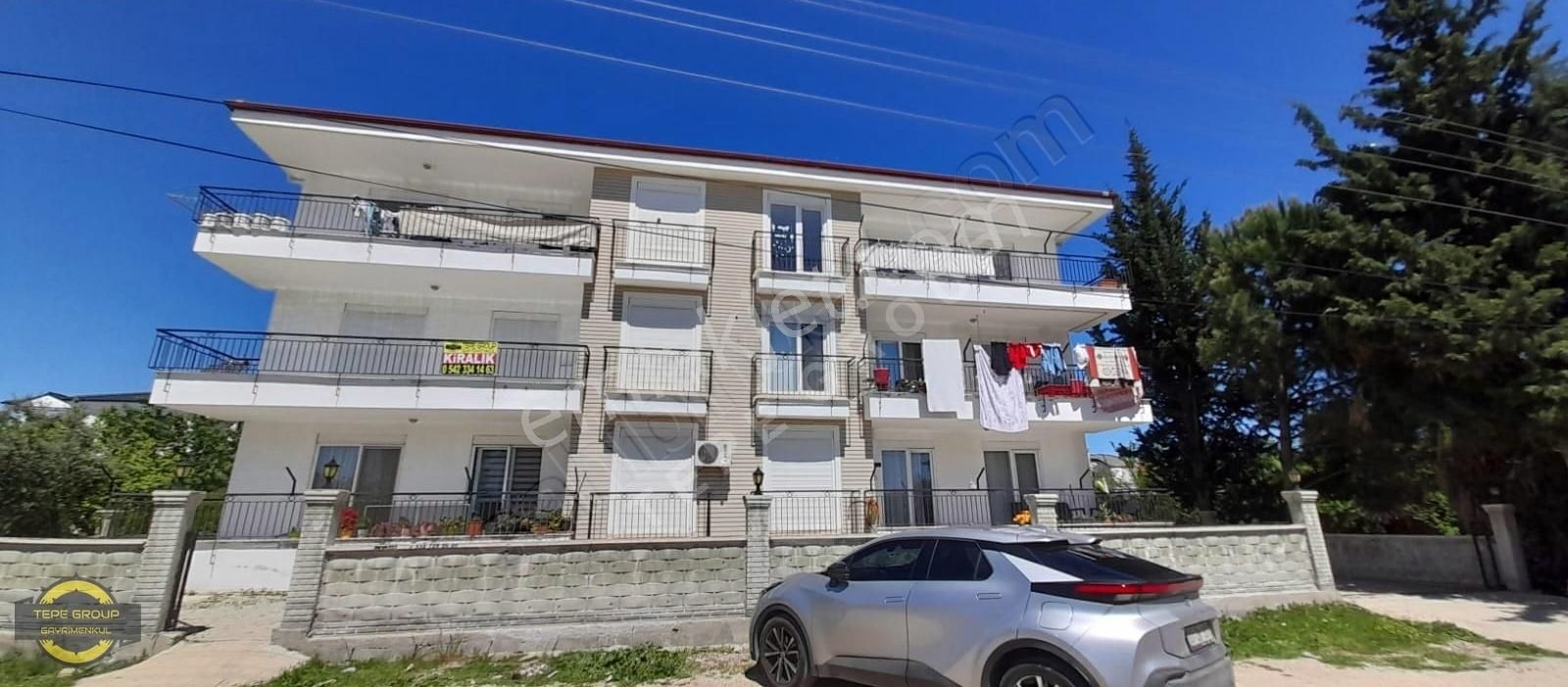Döşemealtı Çıplaklı Mahallesinde Ara Kat Eşyalı Kiralık Daire
