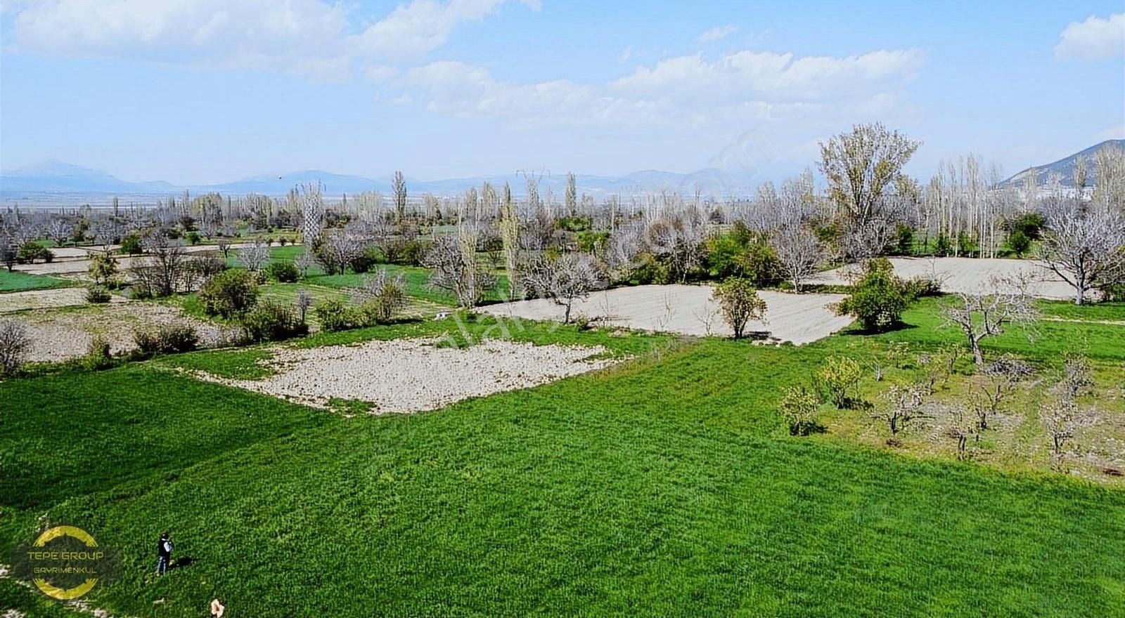 Burdur Askeriye Mah 687 M2 Satılık Bahçe