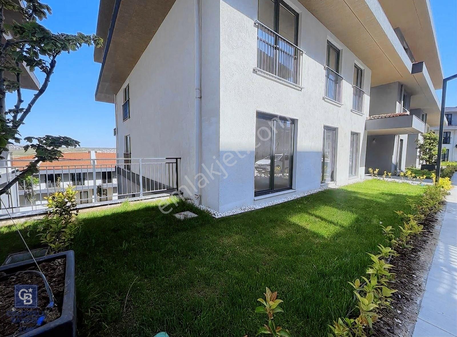Bahçeşehir Vadi Evleri 1. Etap Kiralık Bahçeli Balkonlu 3+1