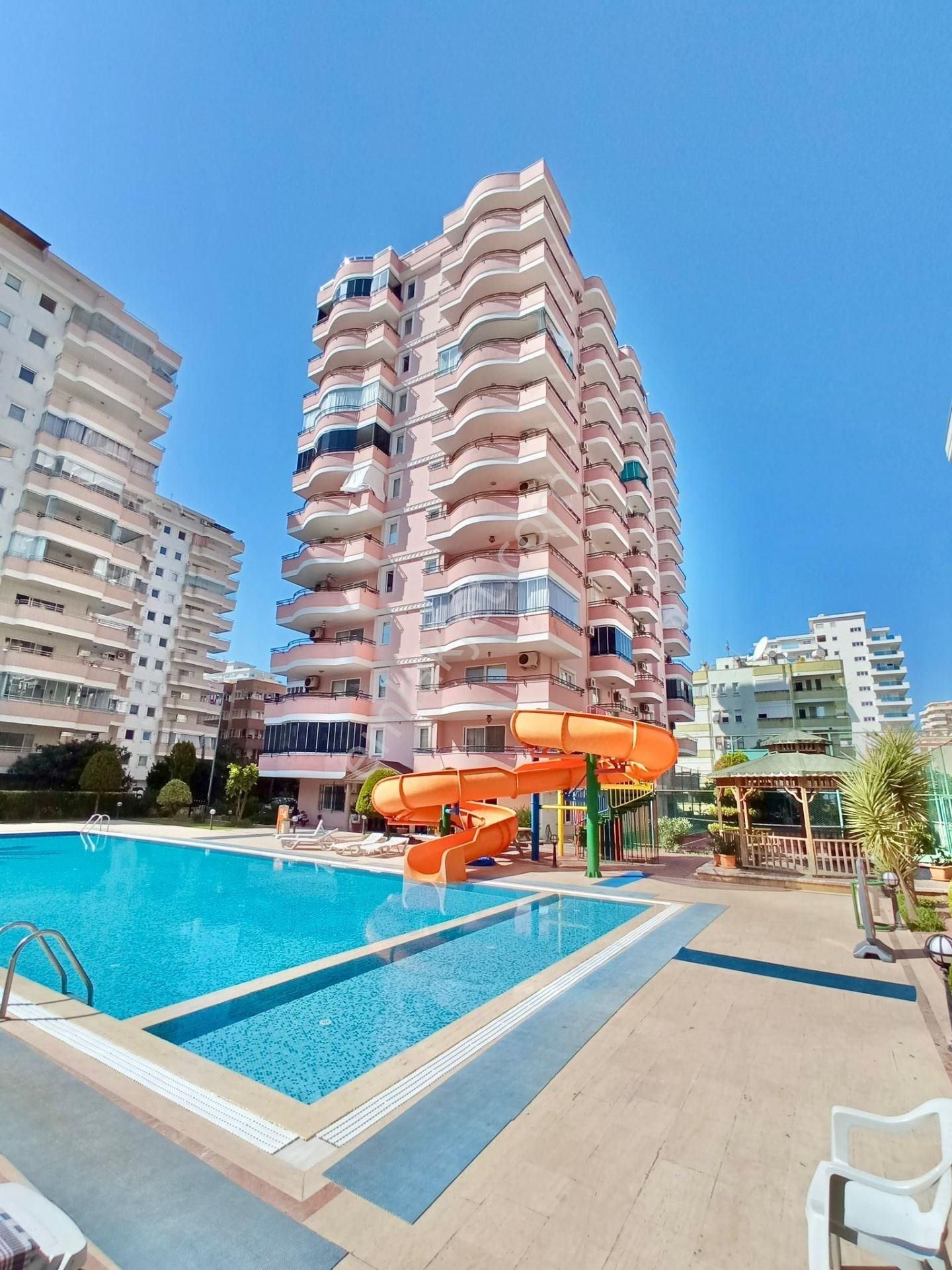 Alanya Mahmutlarda 2+1 Eşyalı Denize 200m Satılık Daire