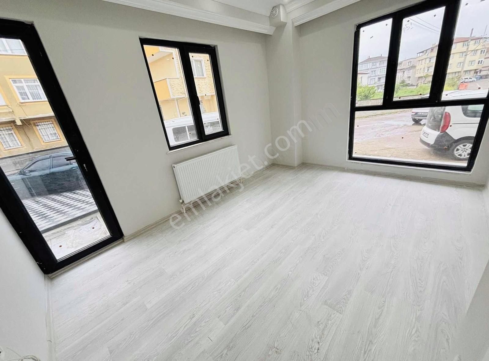Nenehatun Atatürk Cd Yakını 2+1 90m2 Yüksek Giriş