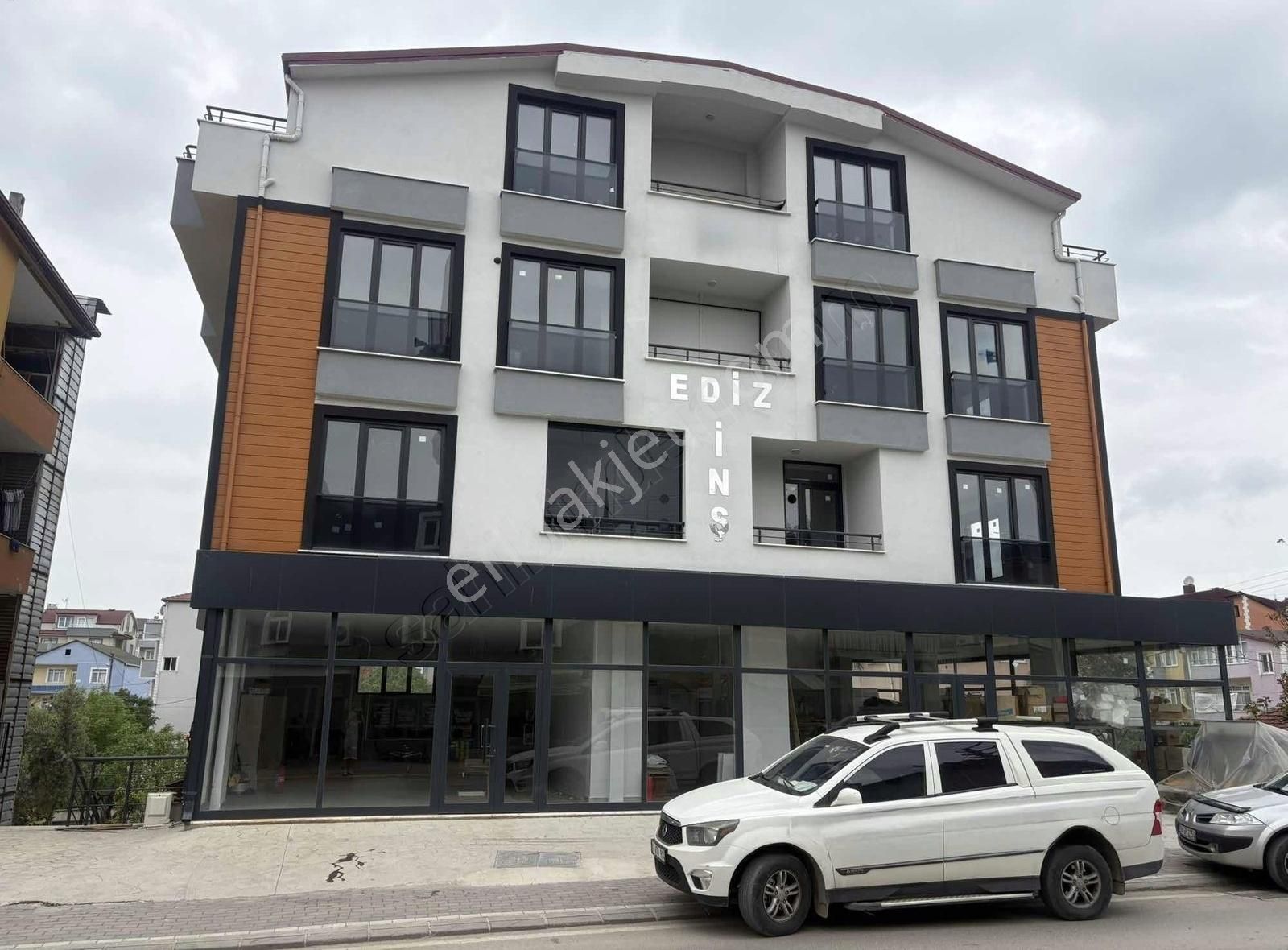Kocaeli Derince Fatih Sultan Mah 2+1 125 M2 Satılık Dublex Daire