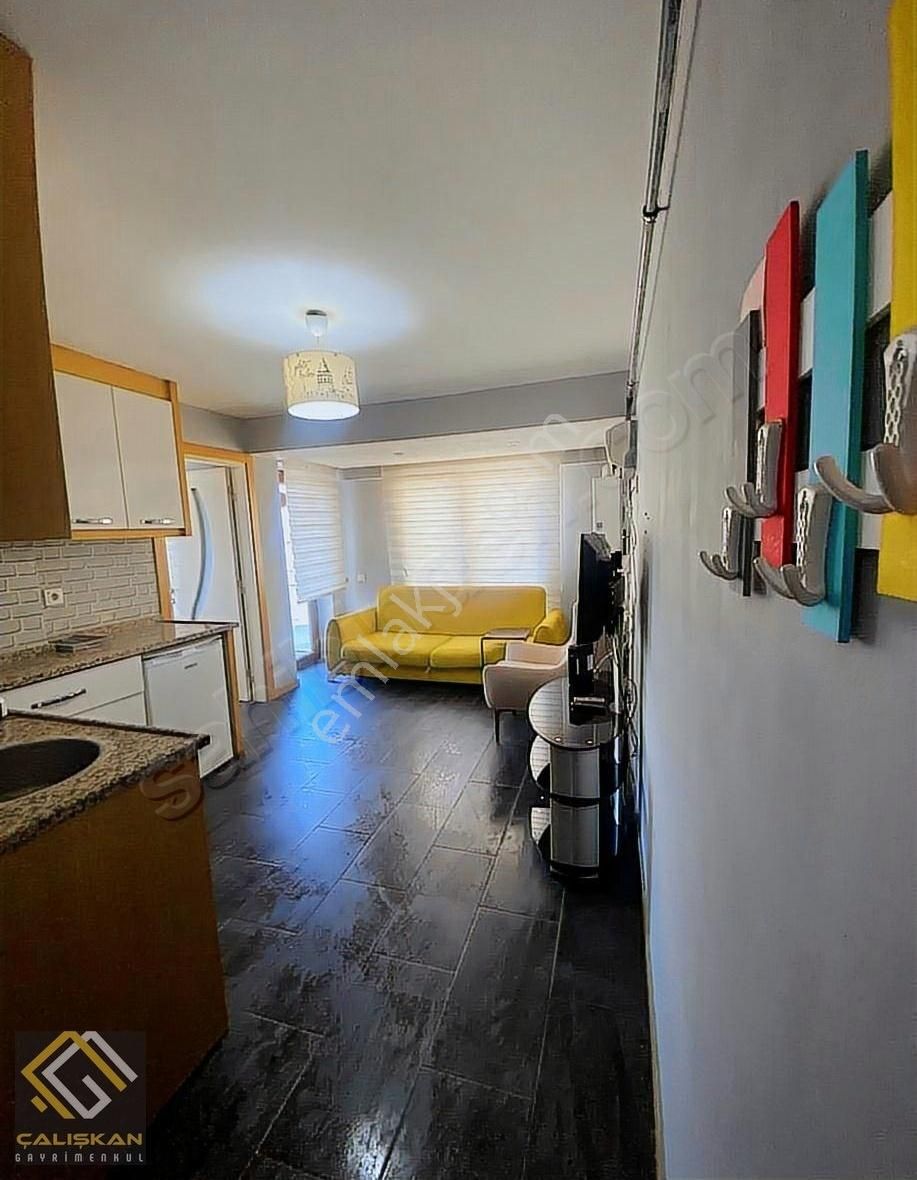 Pelitlibağ'da Cadde Üzeri Ara Kat Yerden Isıtmalı Kiralık Apart
