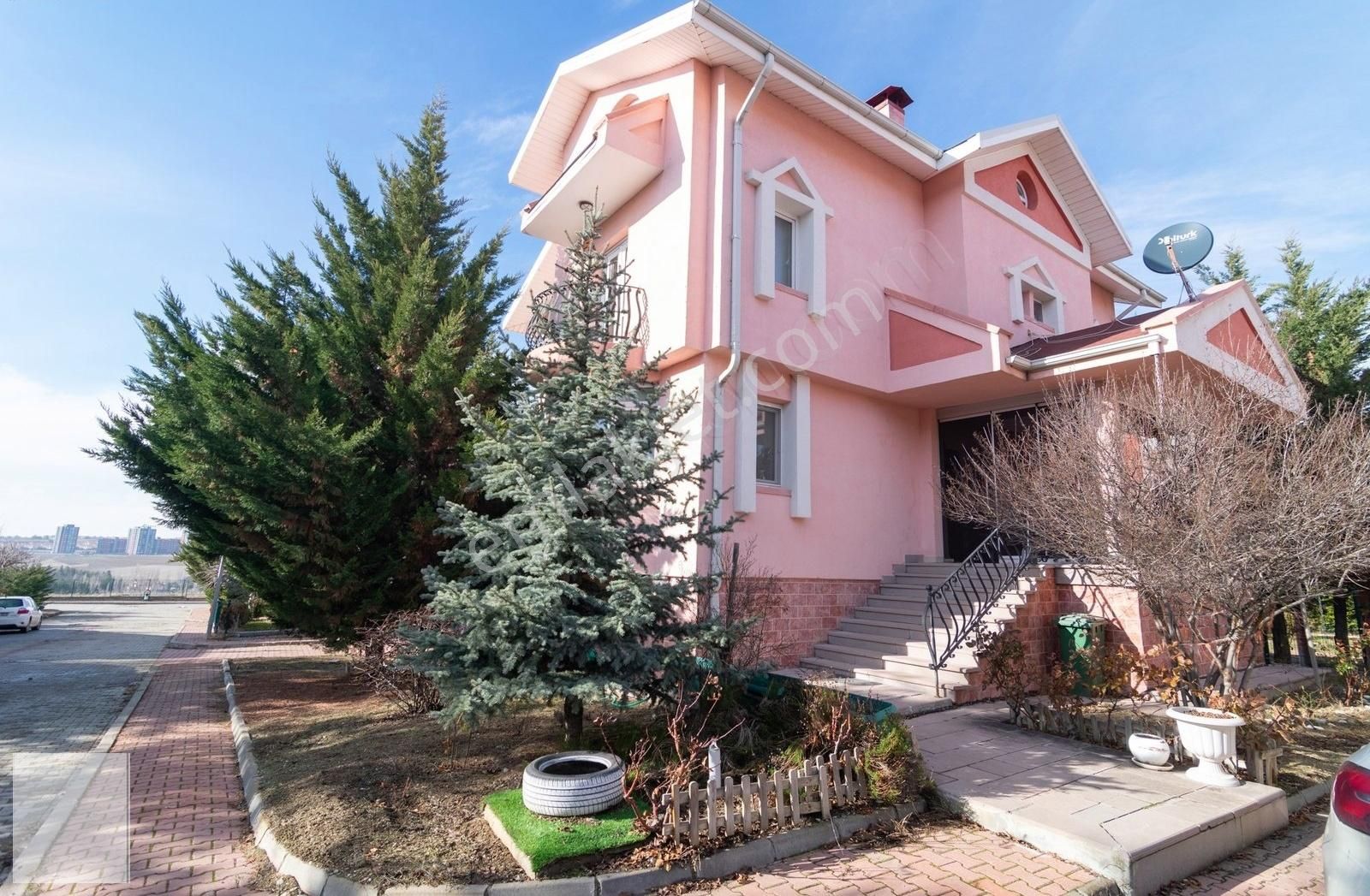 Gölbaşı Çevregöl Parlement Sitesi Full Yapılı Satılık 6+2 Villa