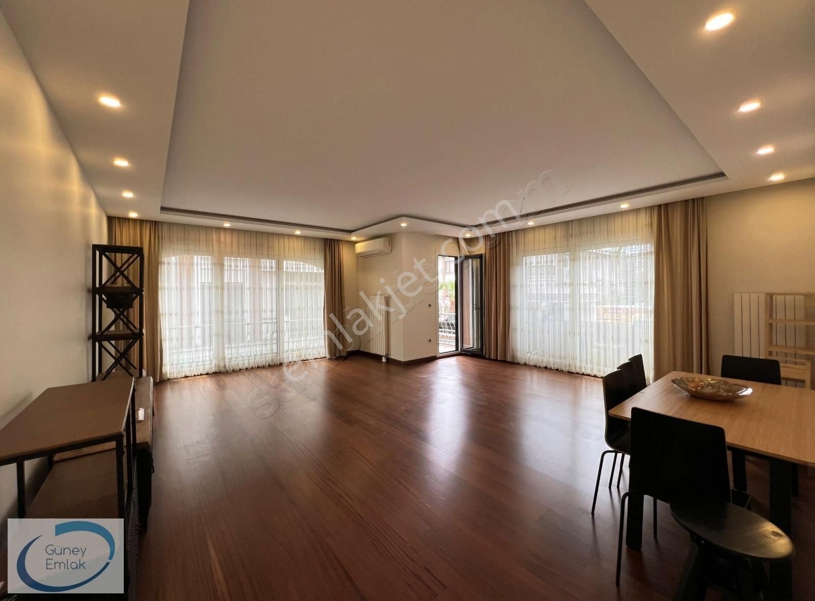 Güney Emlak-florya Adakale De Site İçinde Lüks İskanlı 4+1