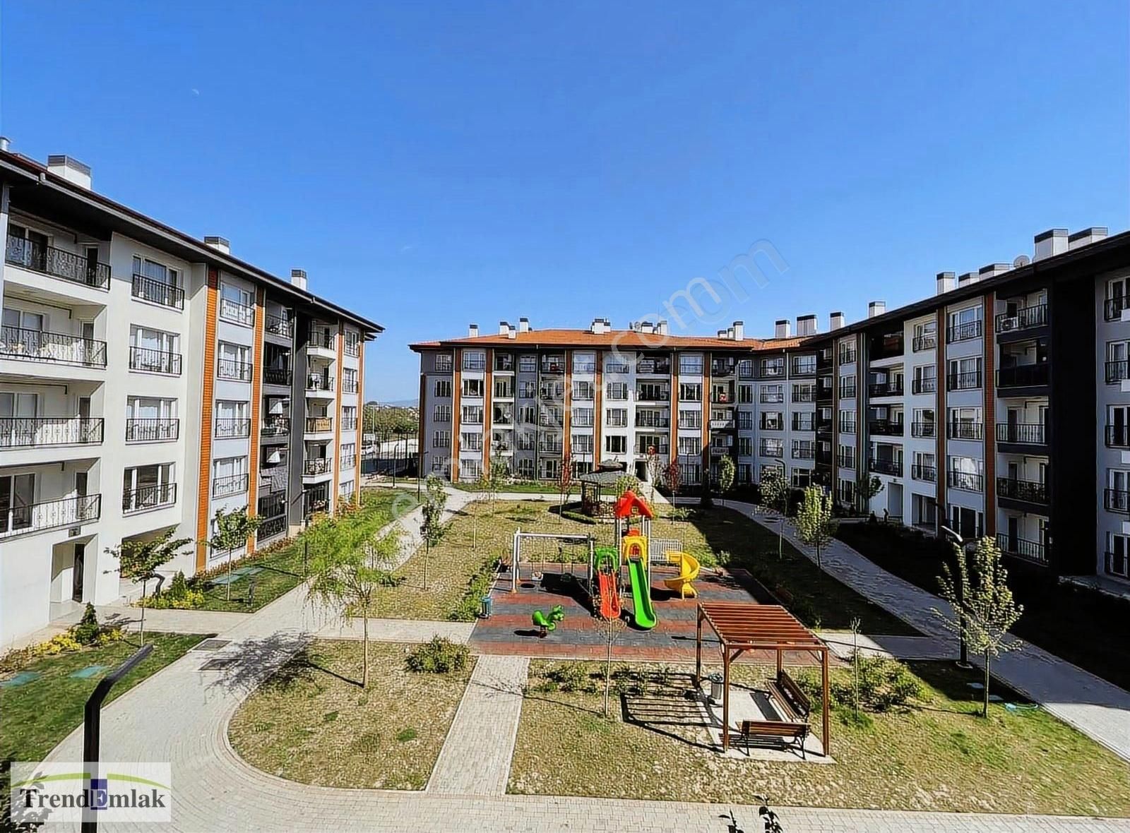 Sağlık Kent Konutları Full Eşyalı Kiralık Ara Kat 1+1 Daire