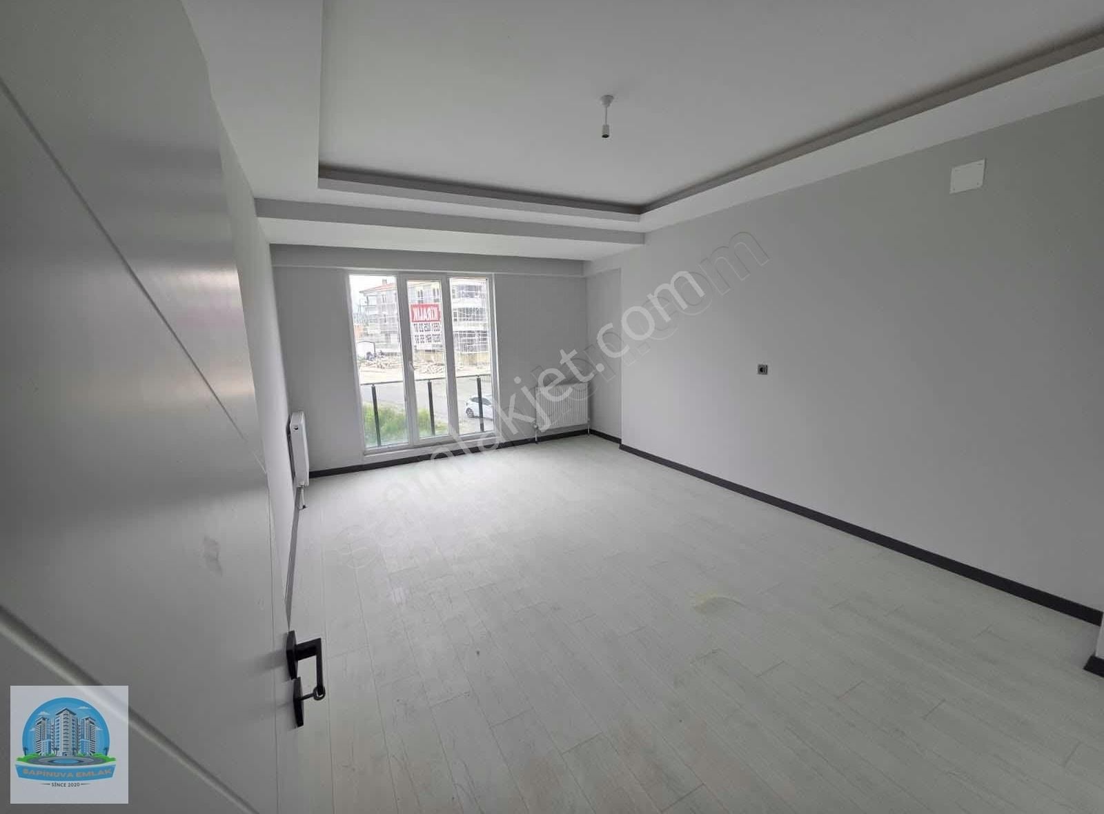 Fen Lisesi Civarı 3+1 145 M2