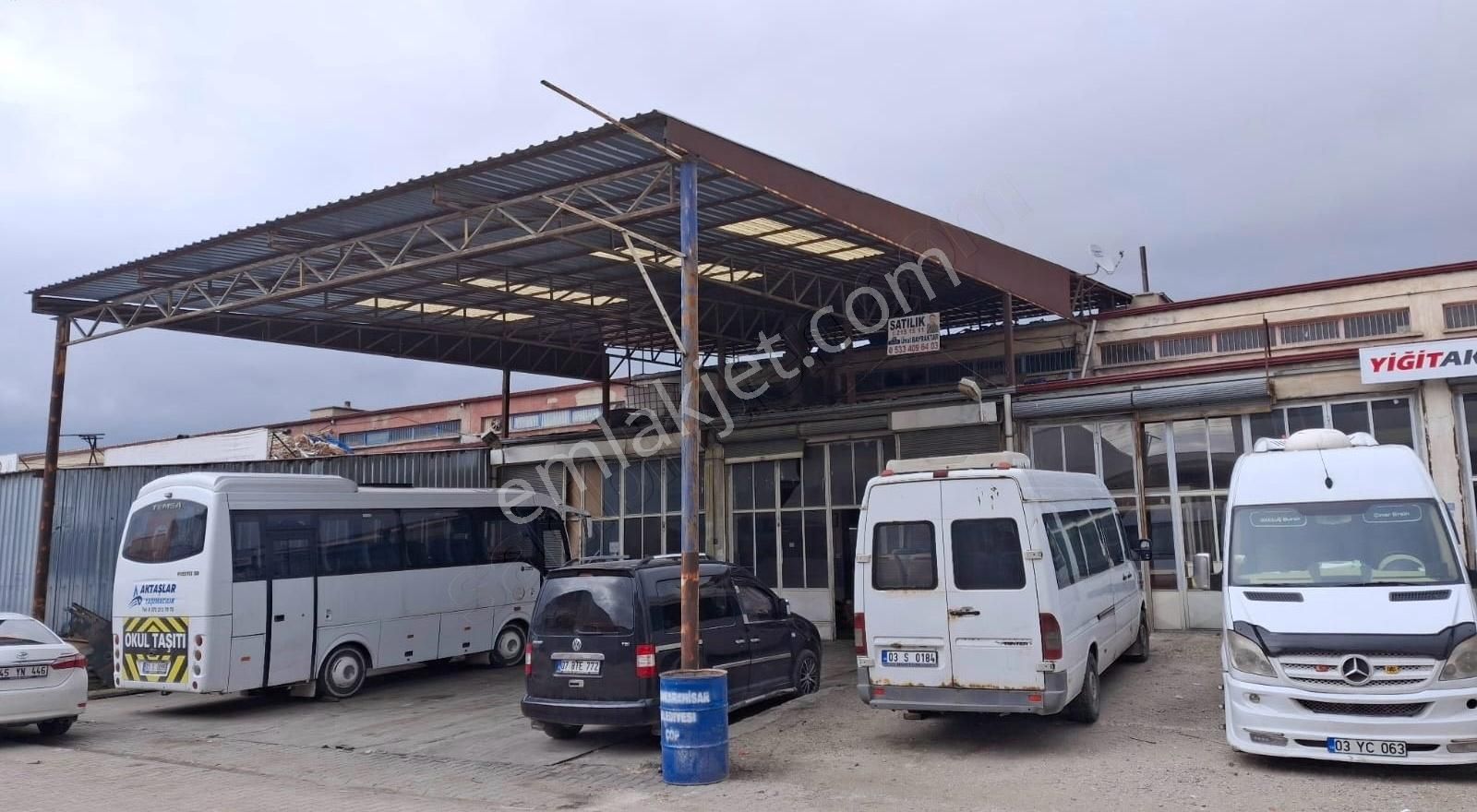 Fırsat!! Afyon Satılık Dükkan 2.sanayi Sitesi 7.blok Köşe Akçin